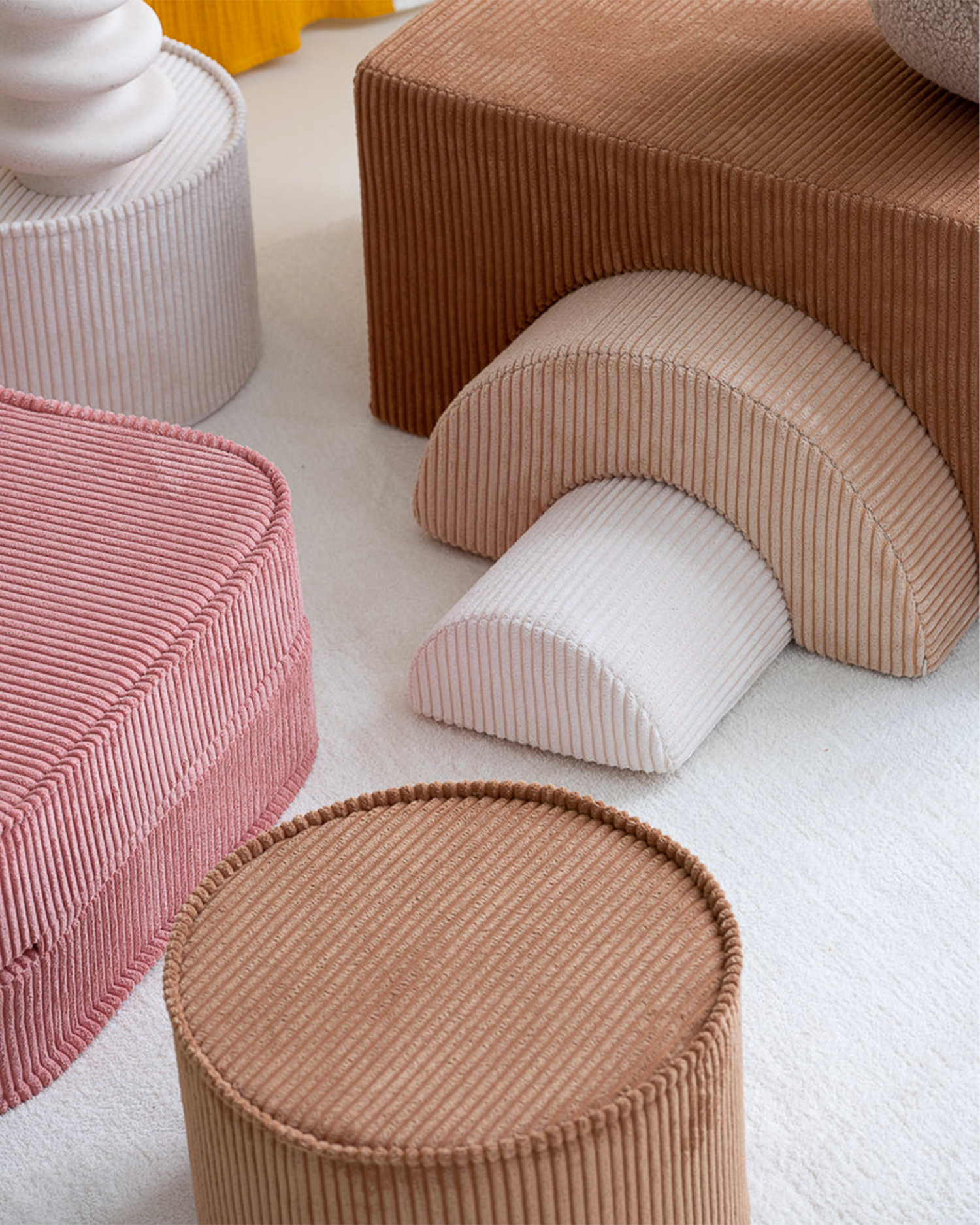 Pouf per bambini in velluto a coste