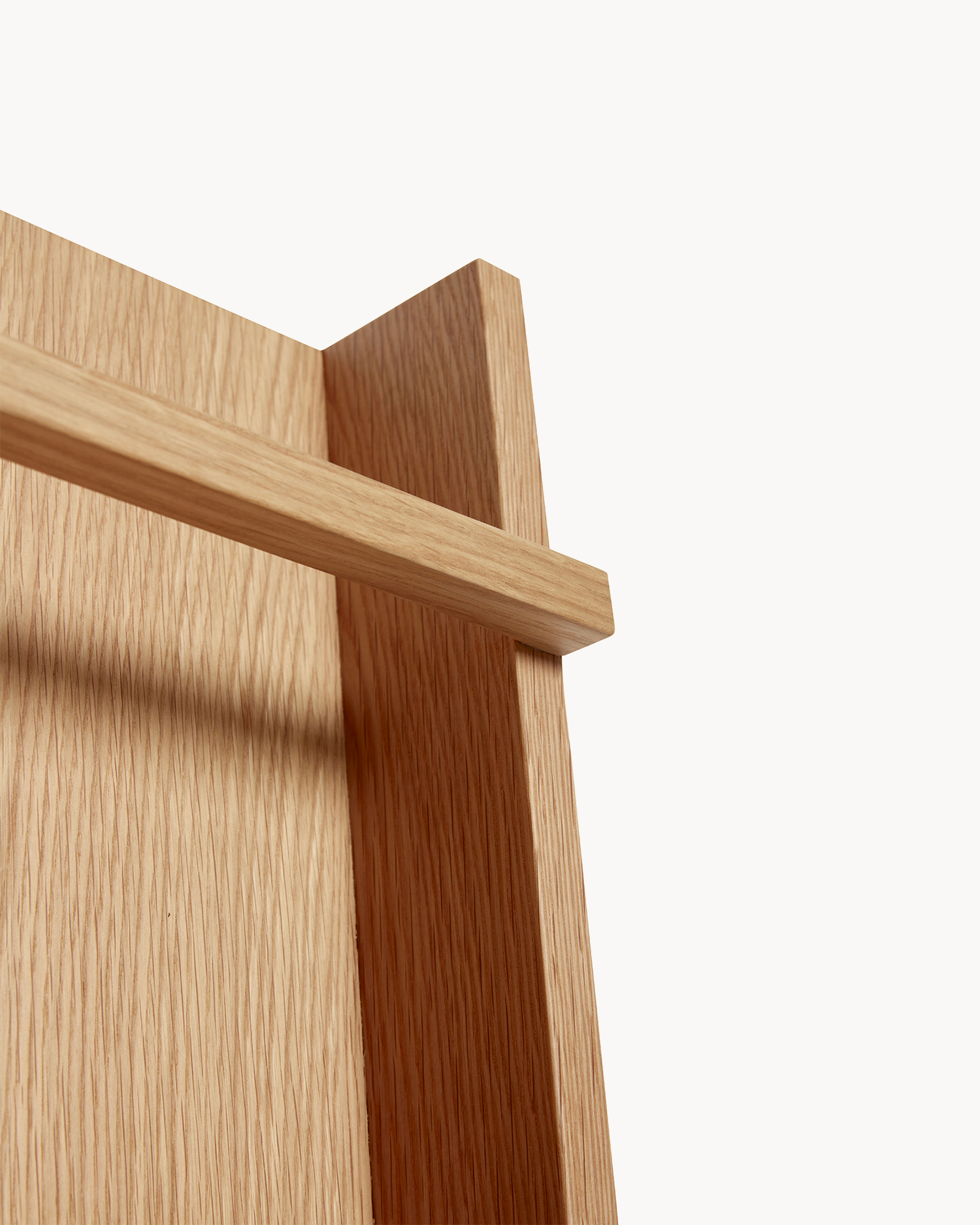 Portariviste da parete in legno di quercia Vertigo