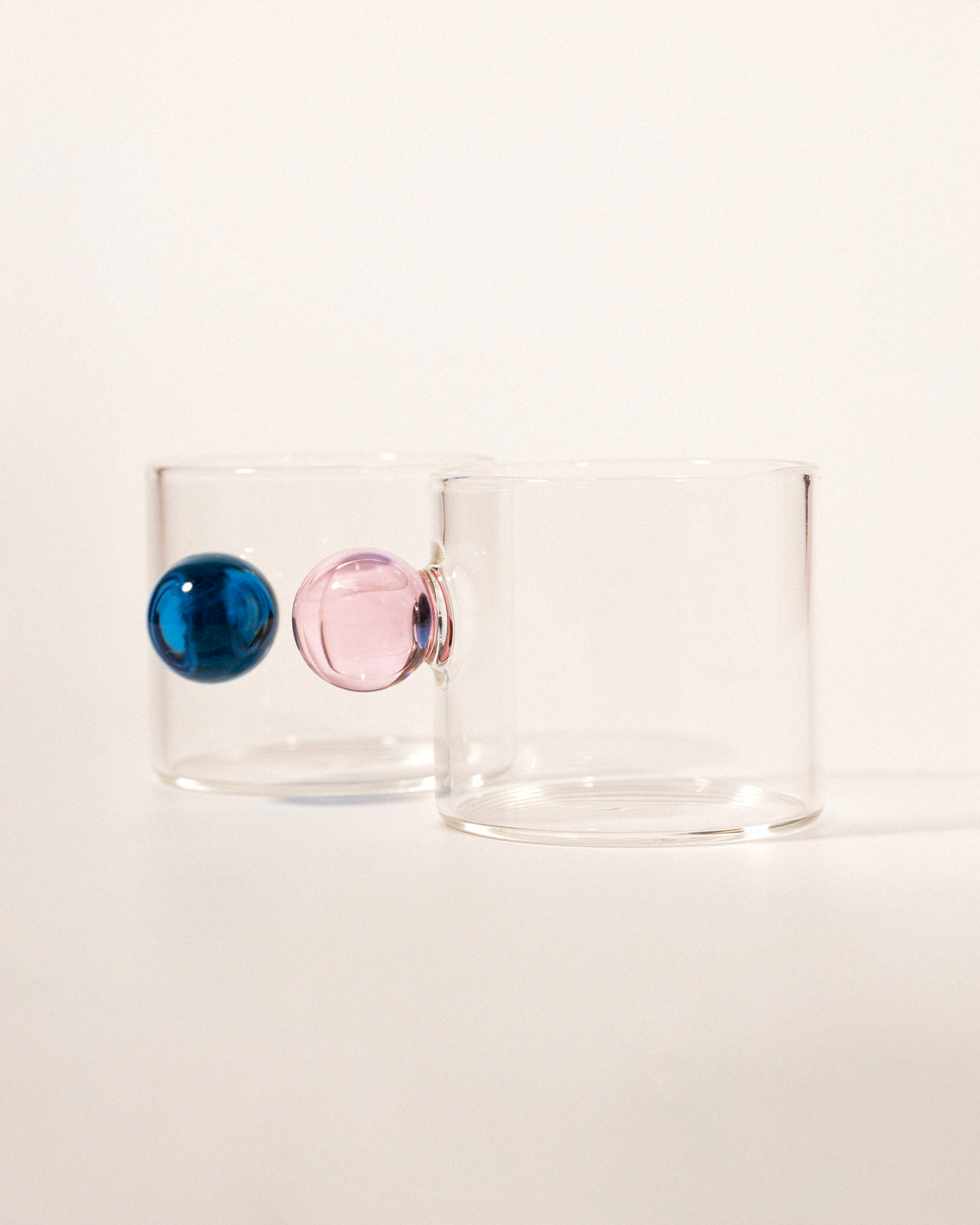 Set 6 tazzine da caffè in vetro con manico colorato Kalinda