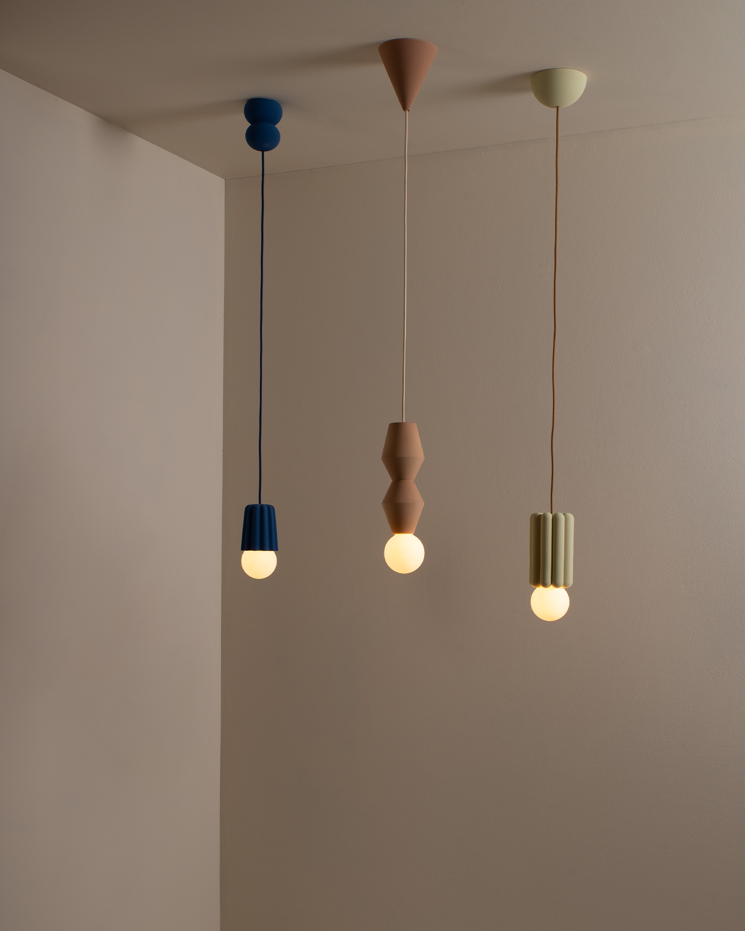 Lampada a sospensione Stucco n1, blu
