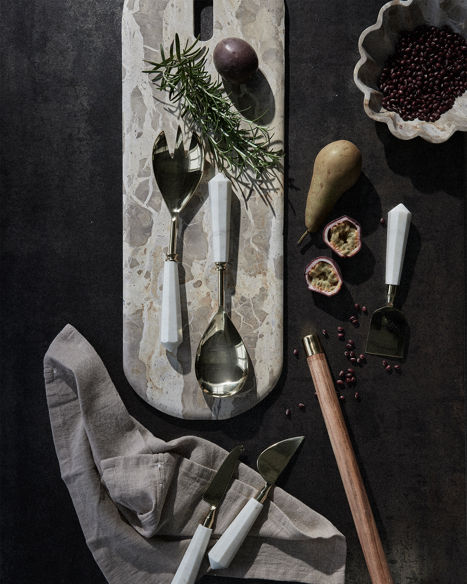 Tagliere da portata allungato in marmo Ellia, beige
