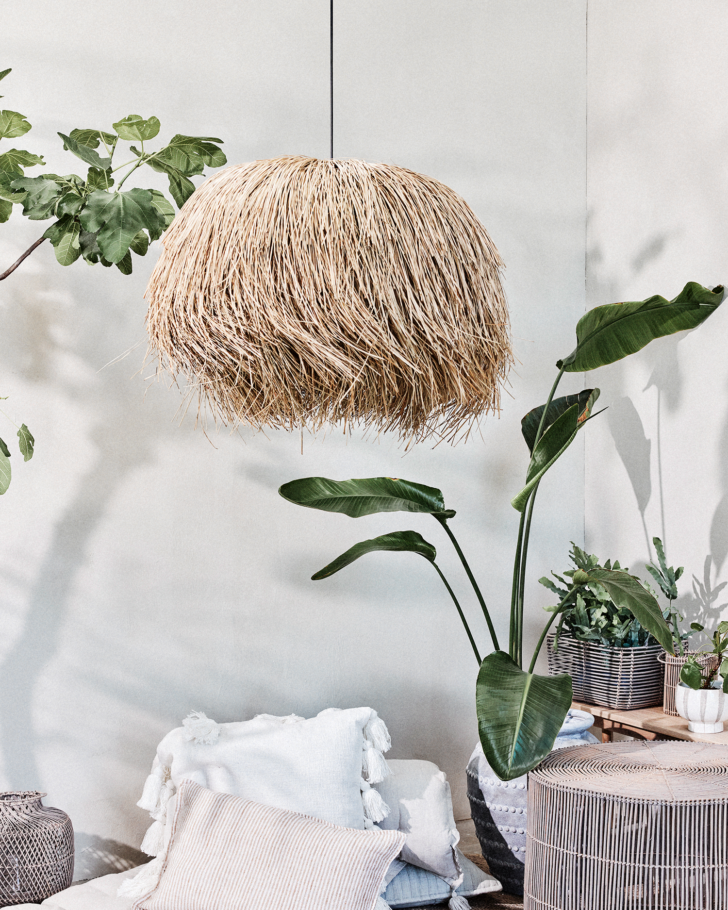 Lampada a sospensione in seagrass Rosea