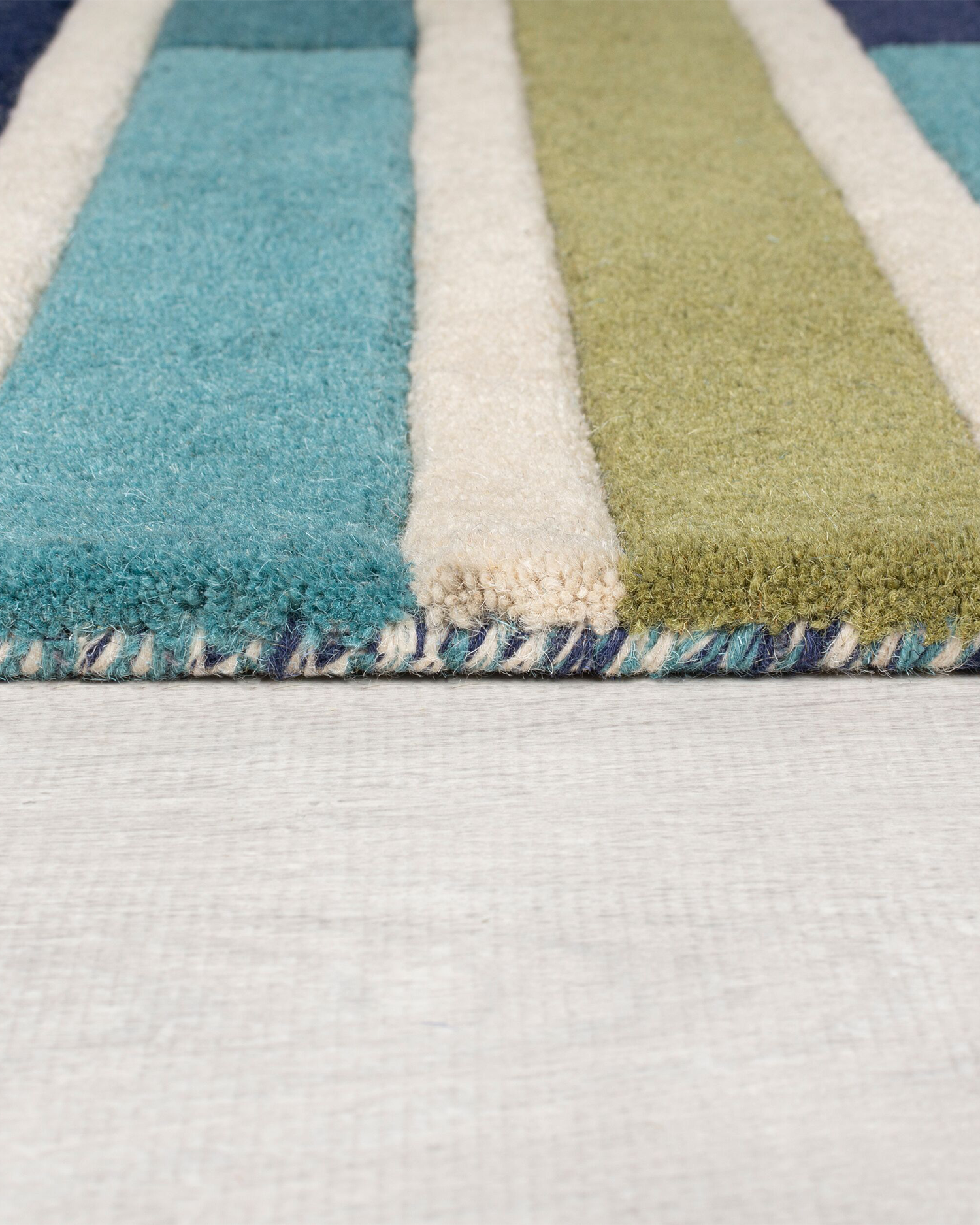 Tappeto moderno a righe in lana Piano, multicolore verde