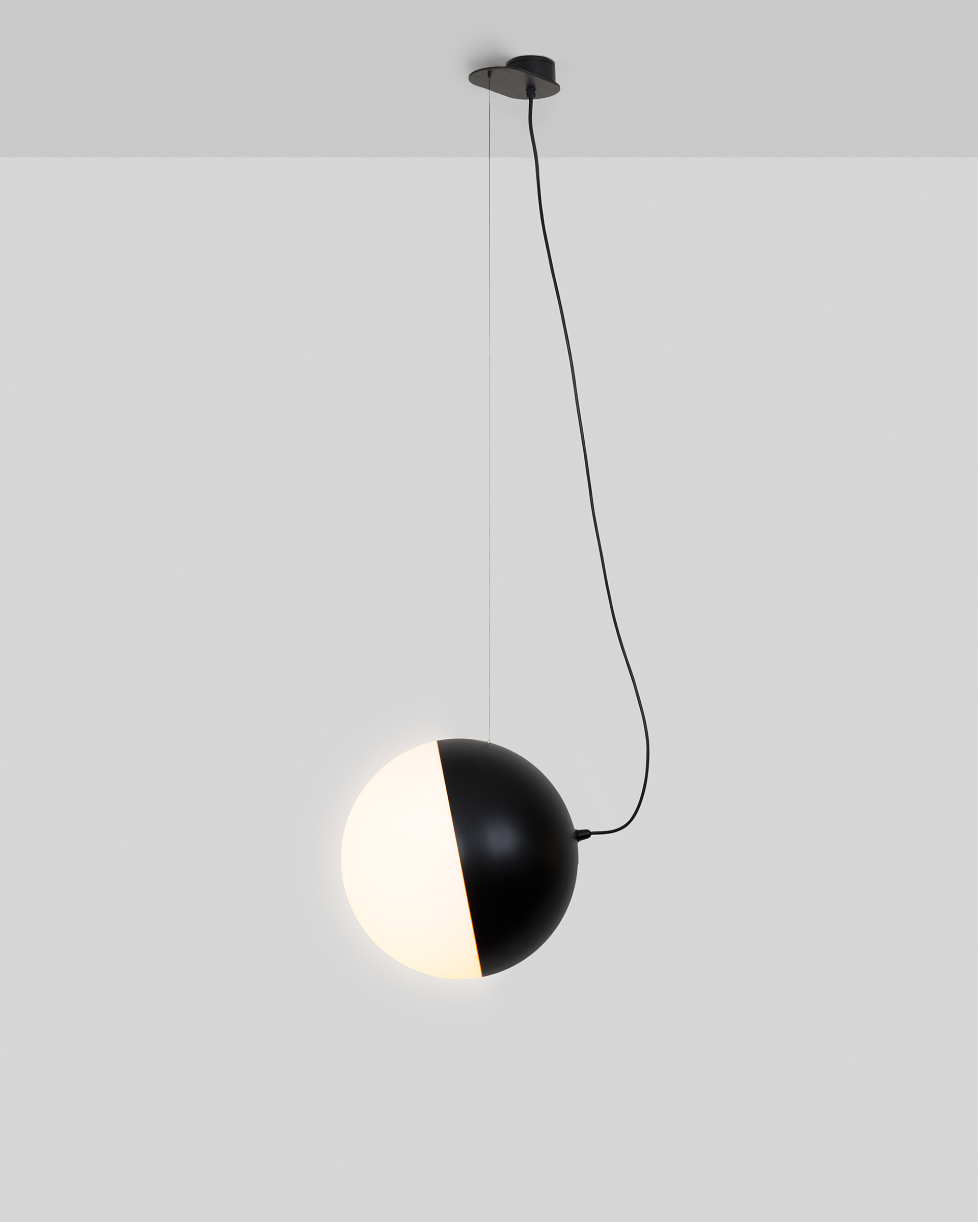Lampada a sospensione Half