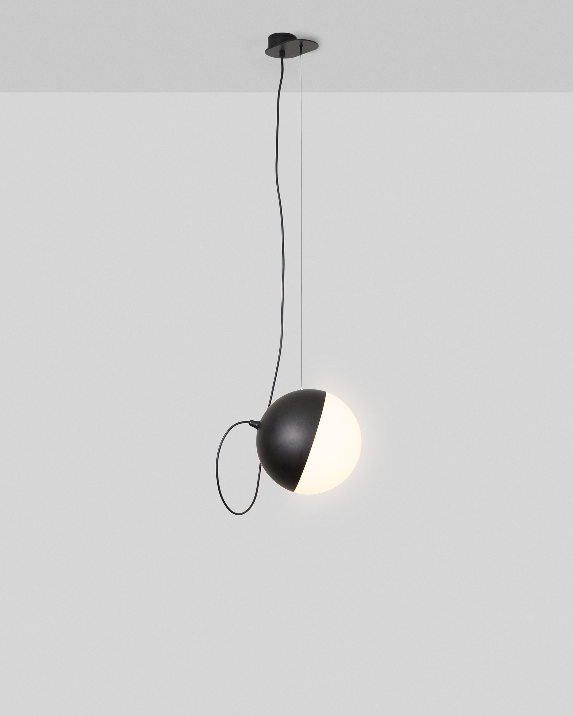 Lampada a sospensione Half