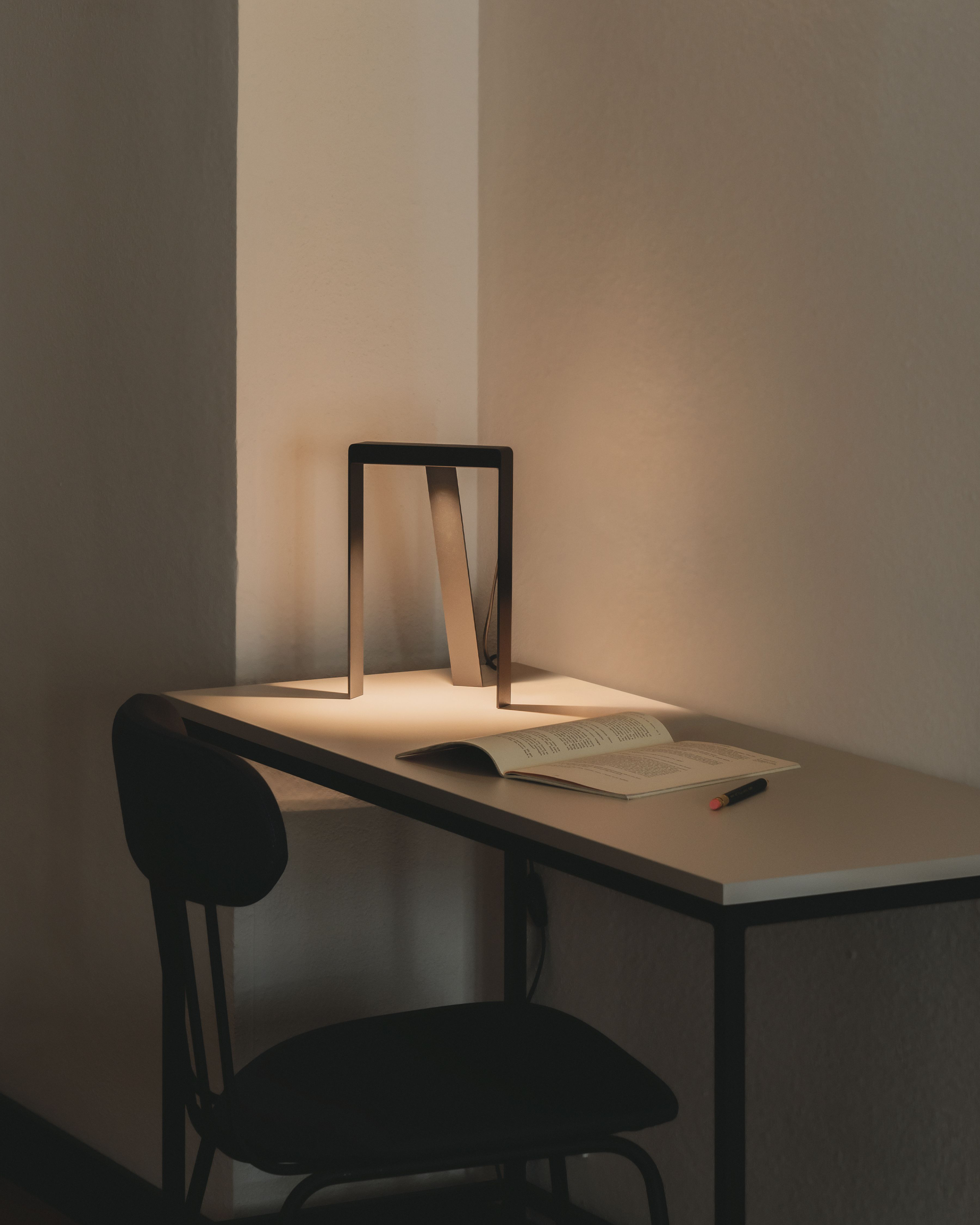 Lampada da tavolo Tempe, antracite