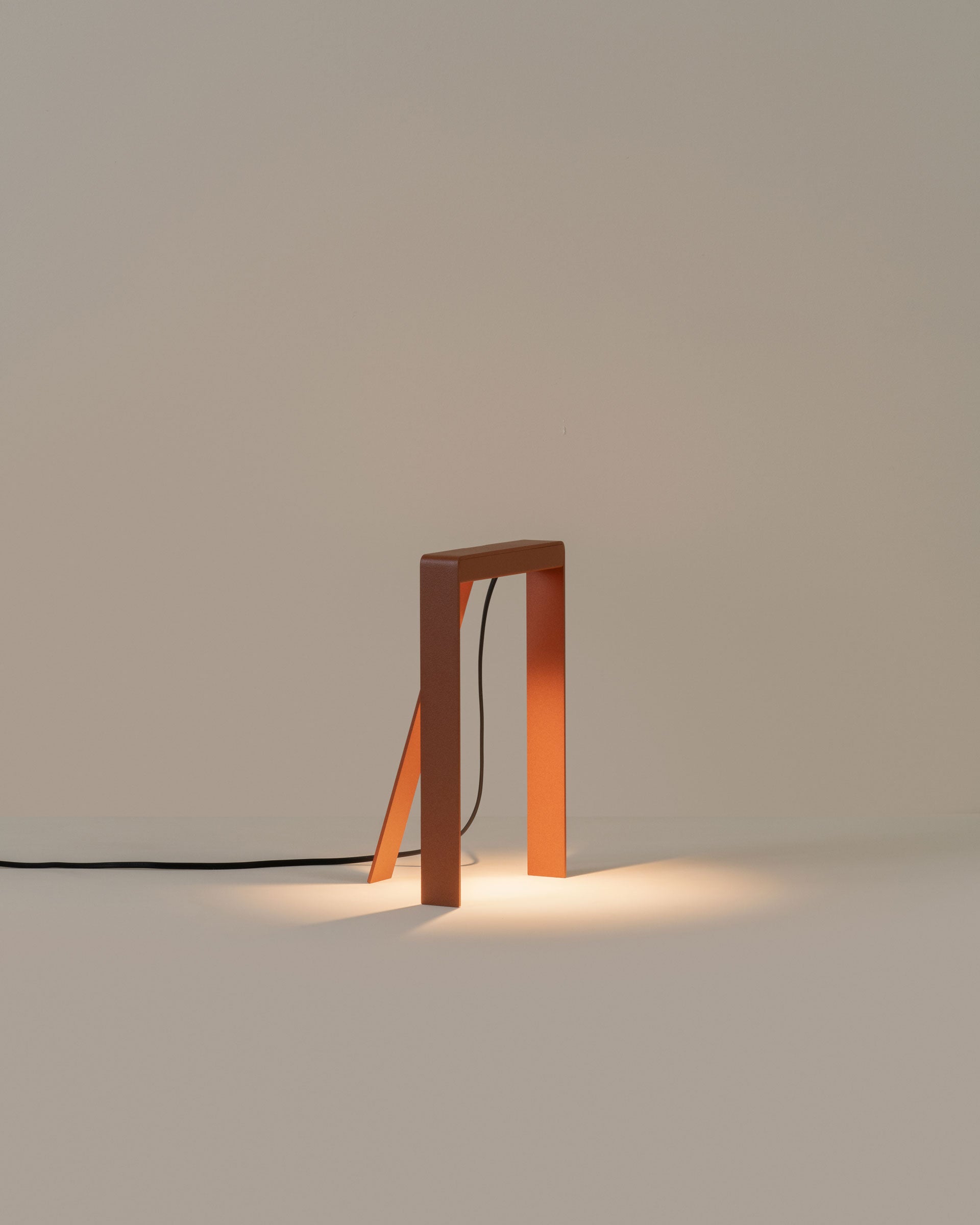 Lampada da tavolo Tempe, rame