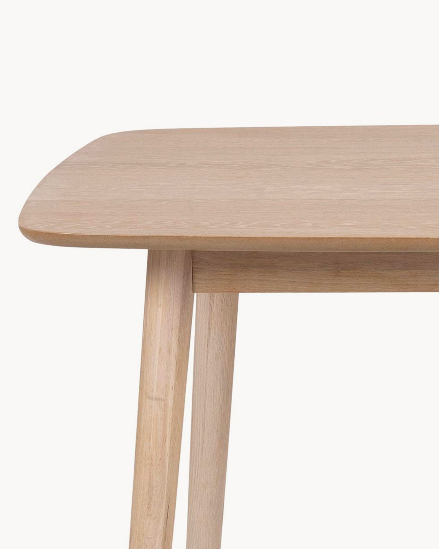 Tavolo da pranzo in legno Koti