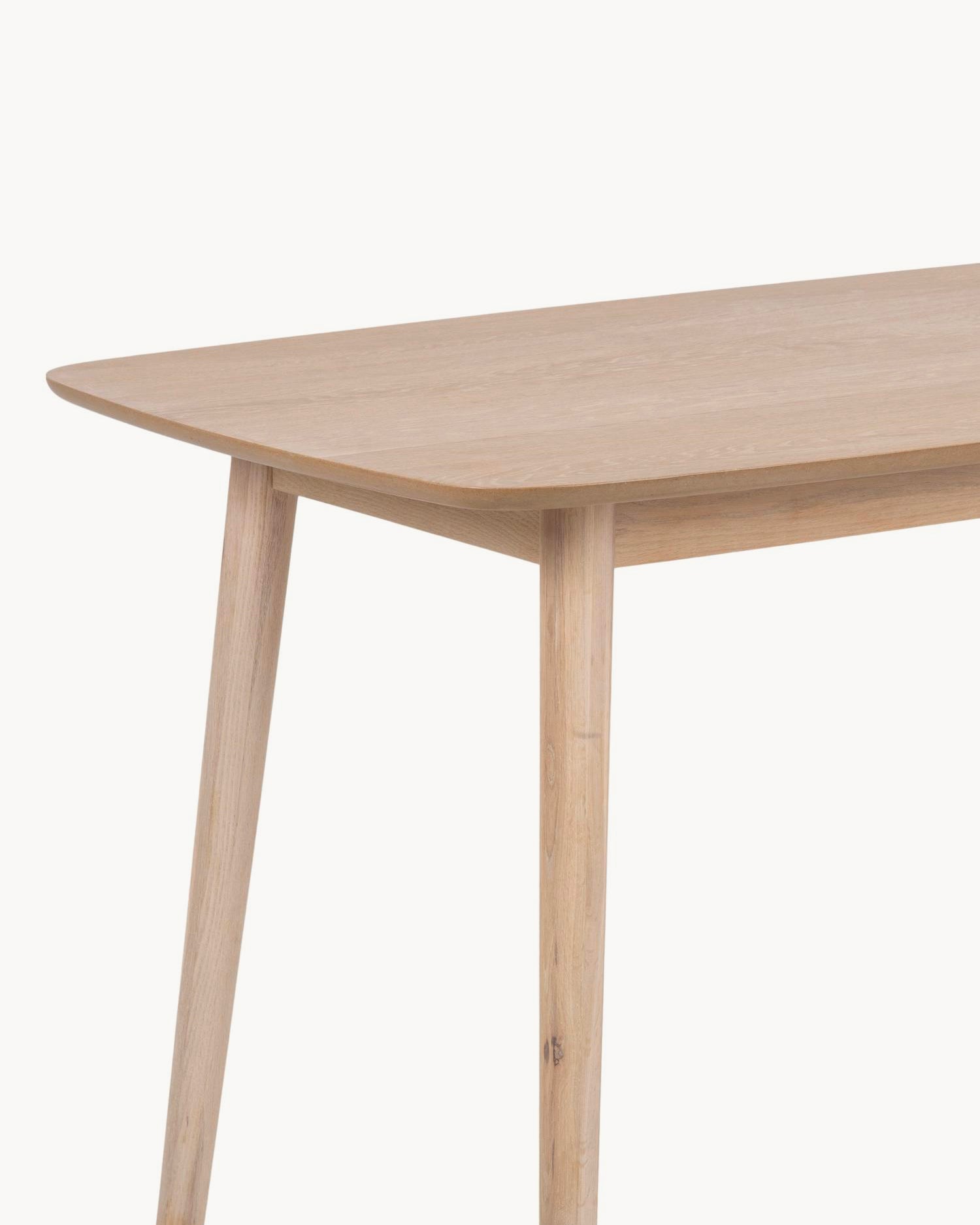 Tavolo da pranzo in legno Koti