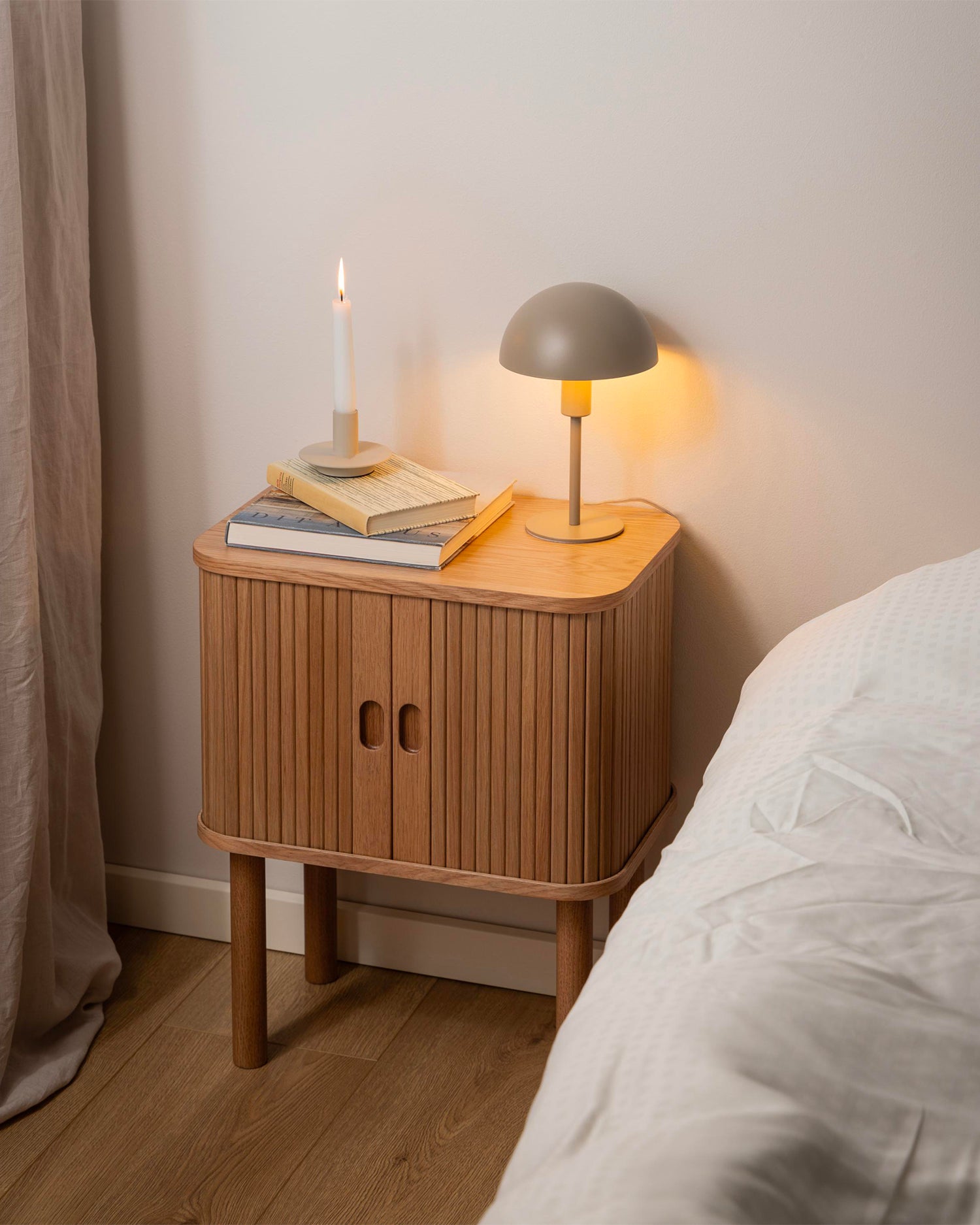Comodino in legno Langley