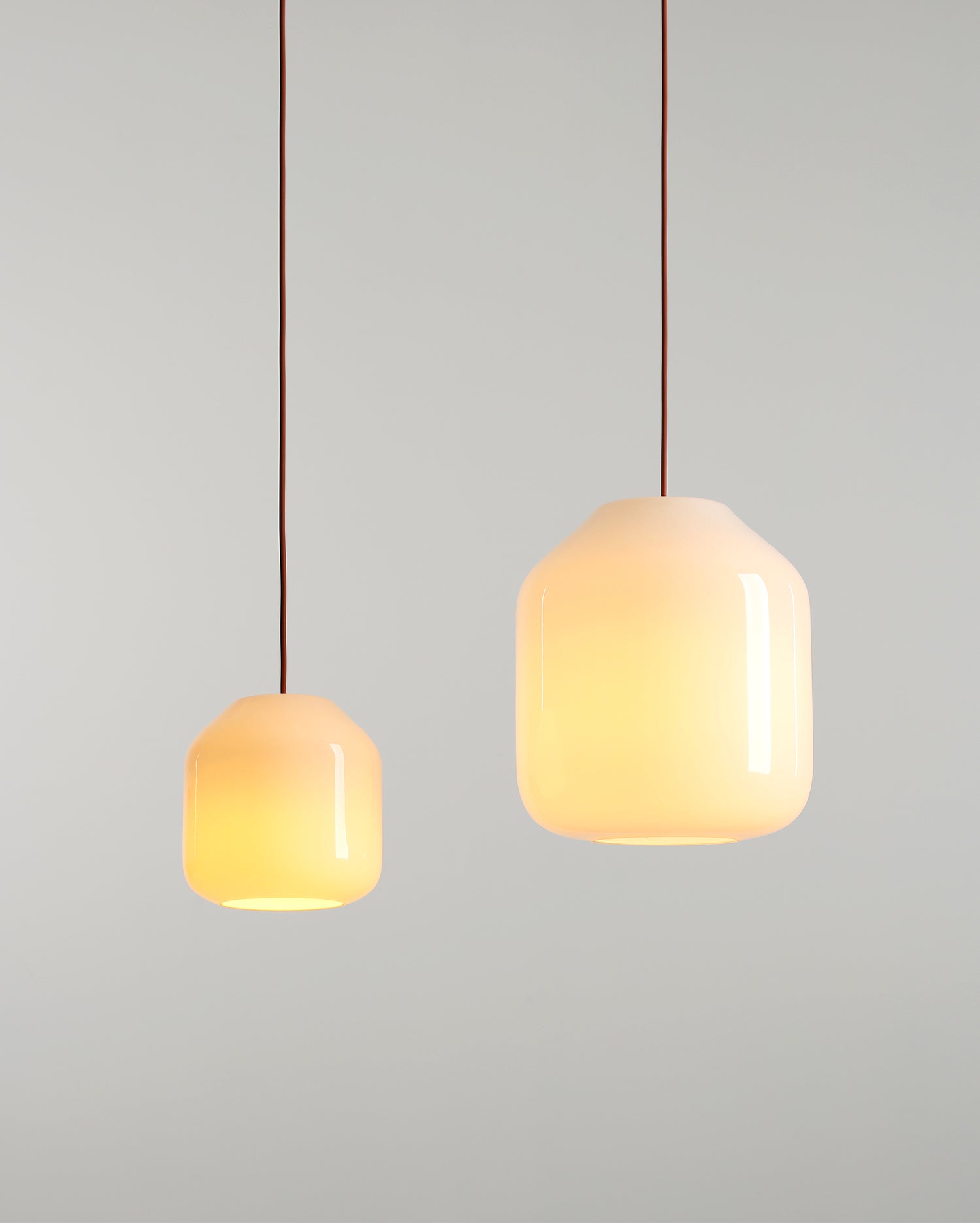 Lampada a sospensione in metallo e vetro Flask