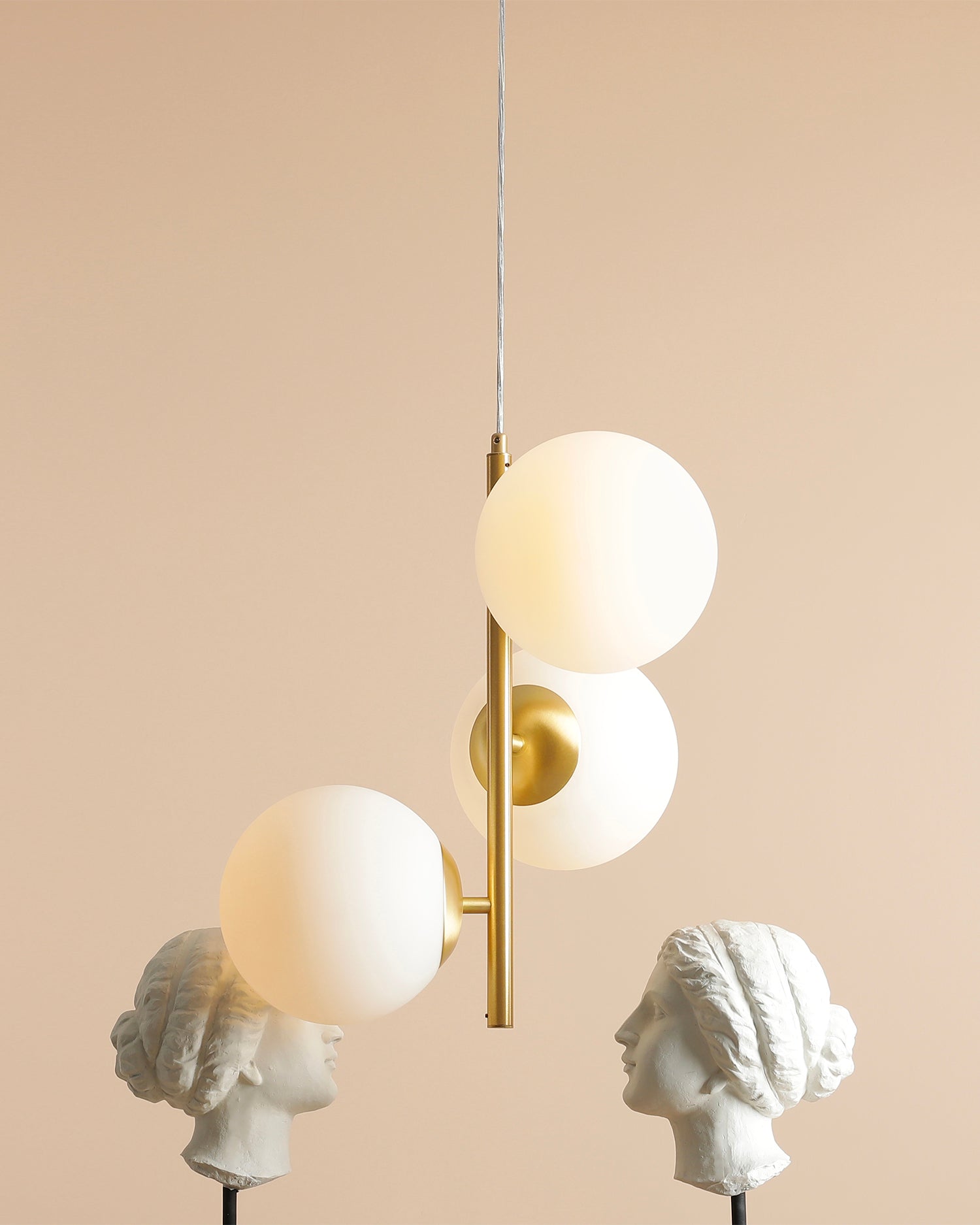 Lampada a sospensione Fin, oro