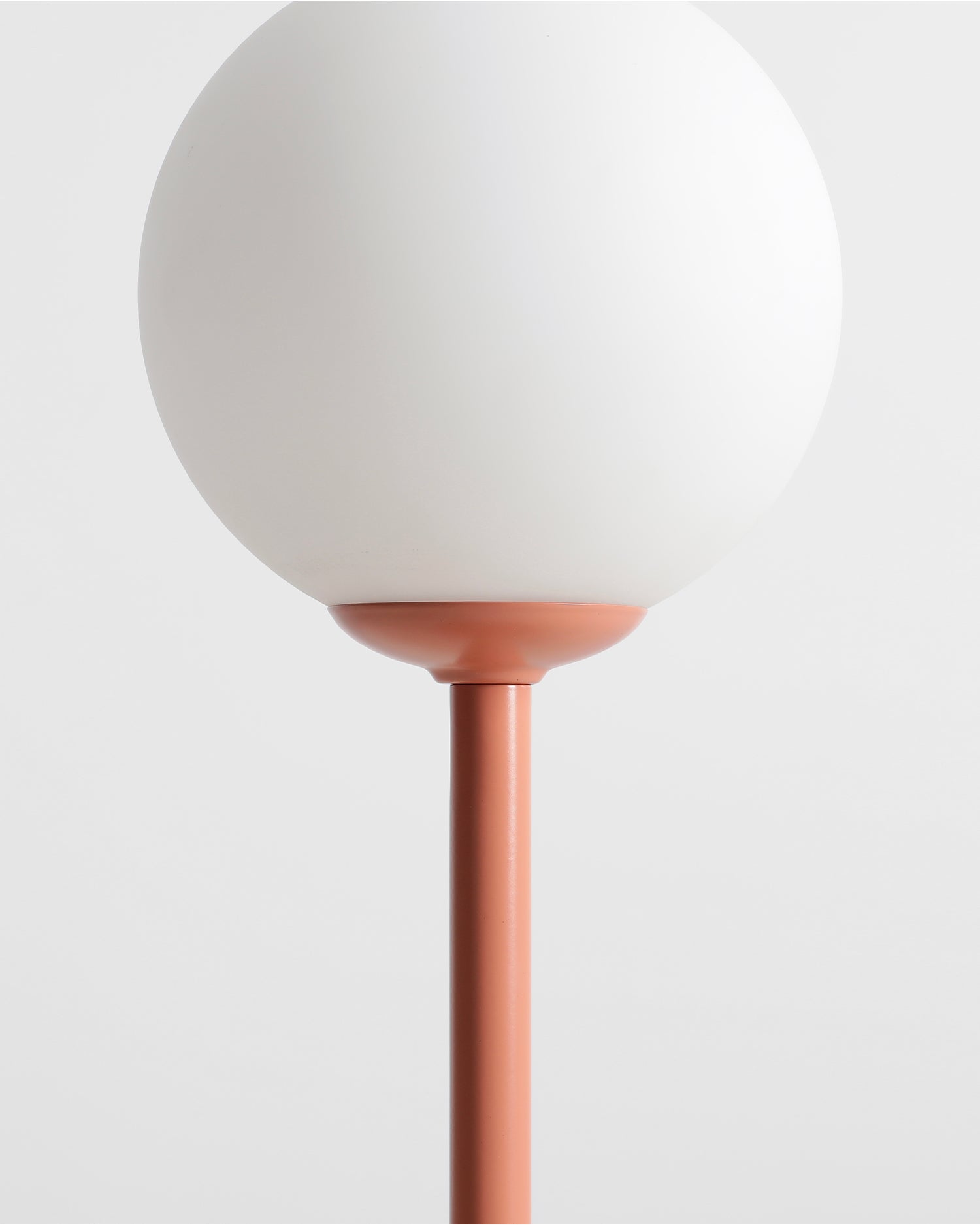Lampada da tavolo Pinne, corallo