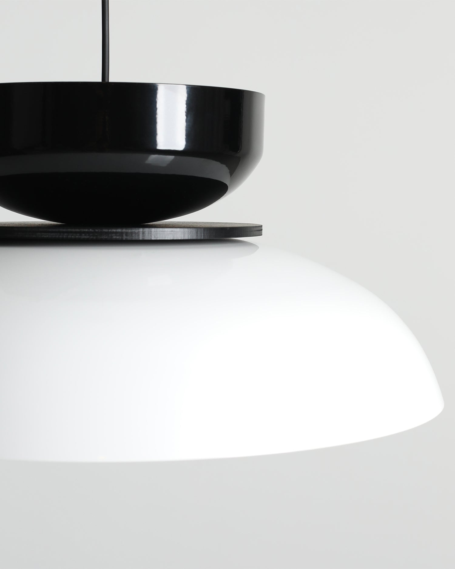 Lampada a sospensione in metallo Aldo