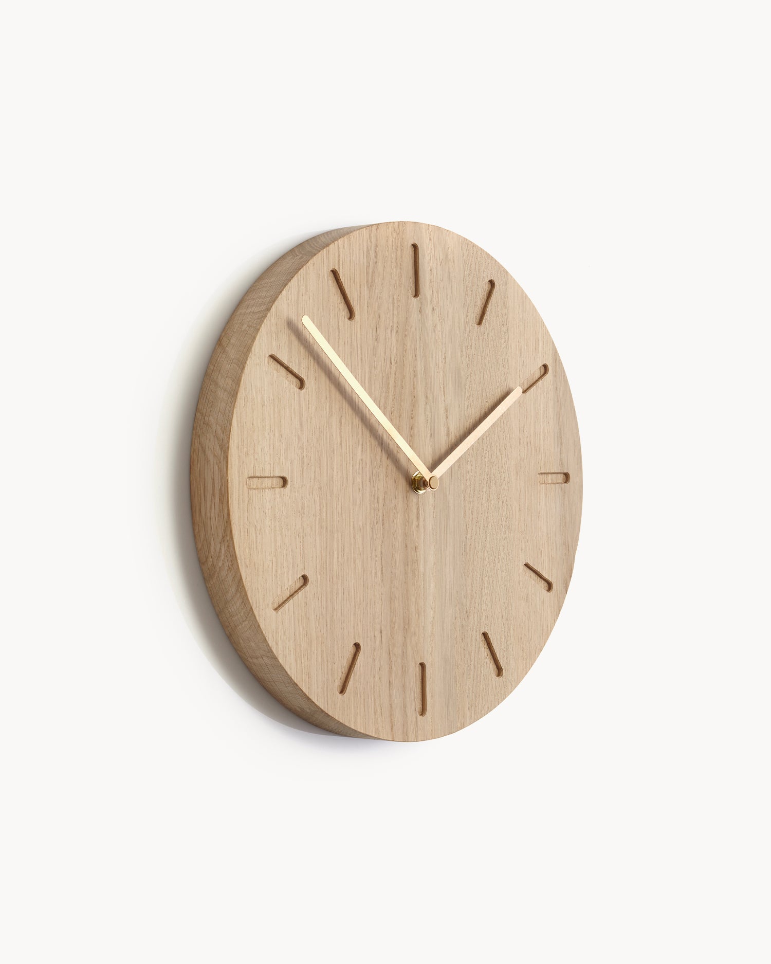Orologio da parete in legno Watch:Out, rovere e ottone
