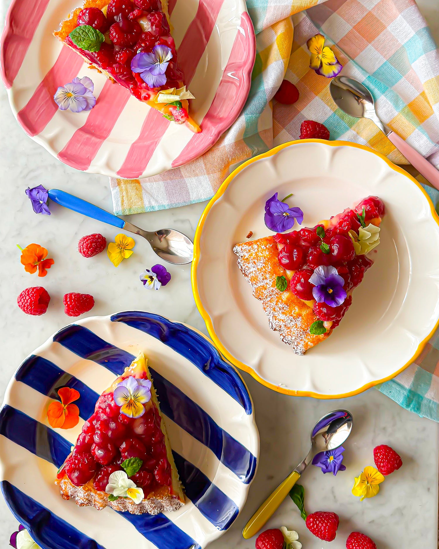 Set 6 piatti piani in ceramica realizzati a mano Filo