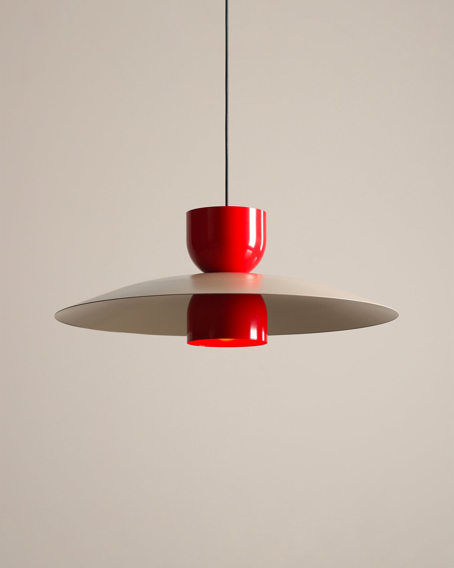 Lampada a sospensione in metallo Nutta
