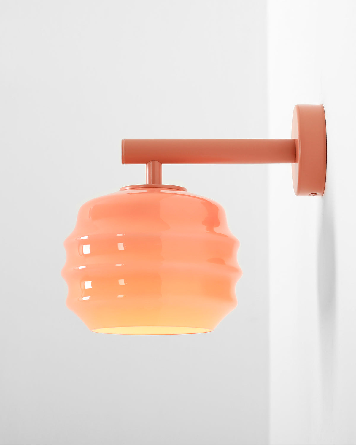 Lampada da parete in metallo e vetro Puff Glaze