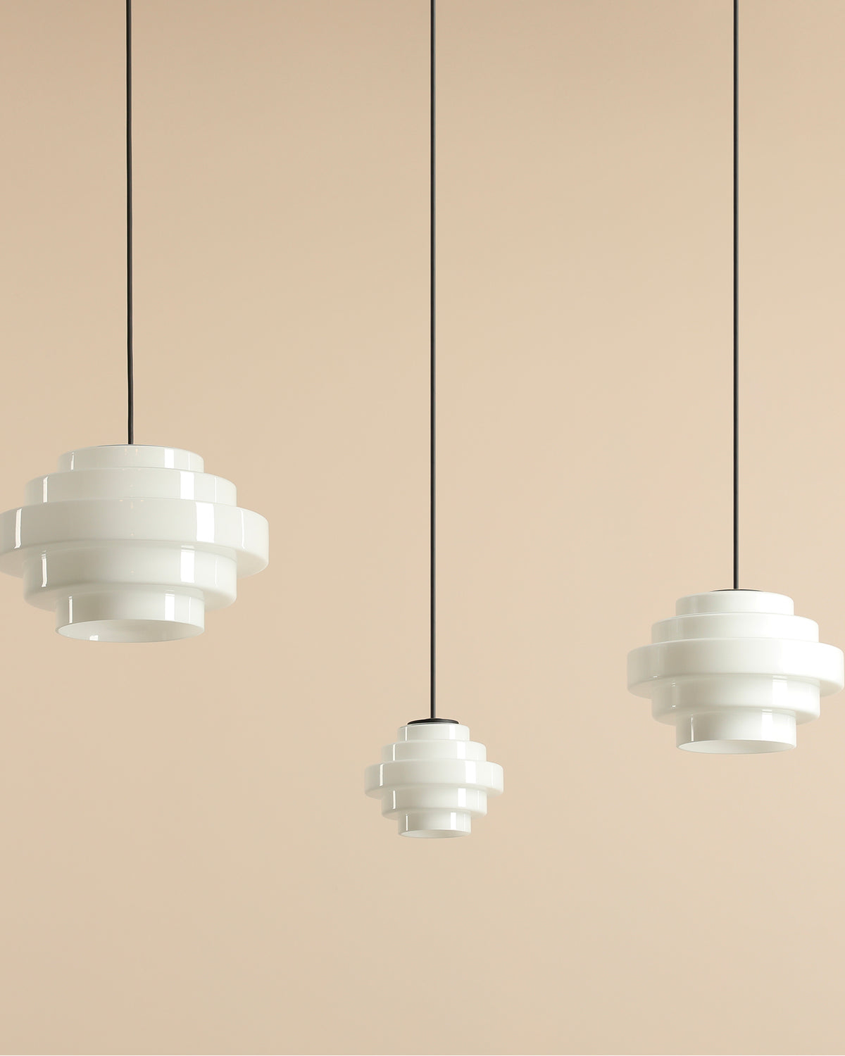 Lampada a sospensione in vetro Filo