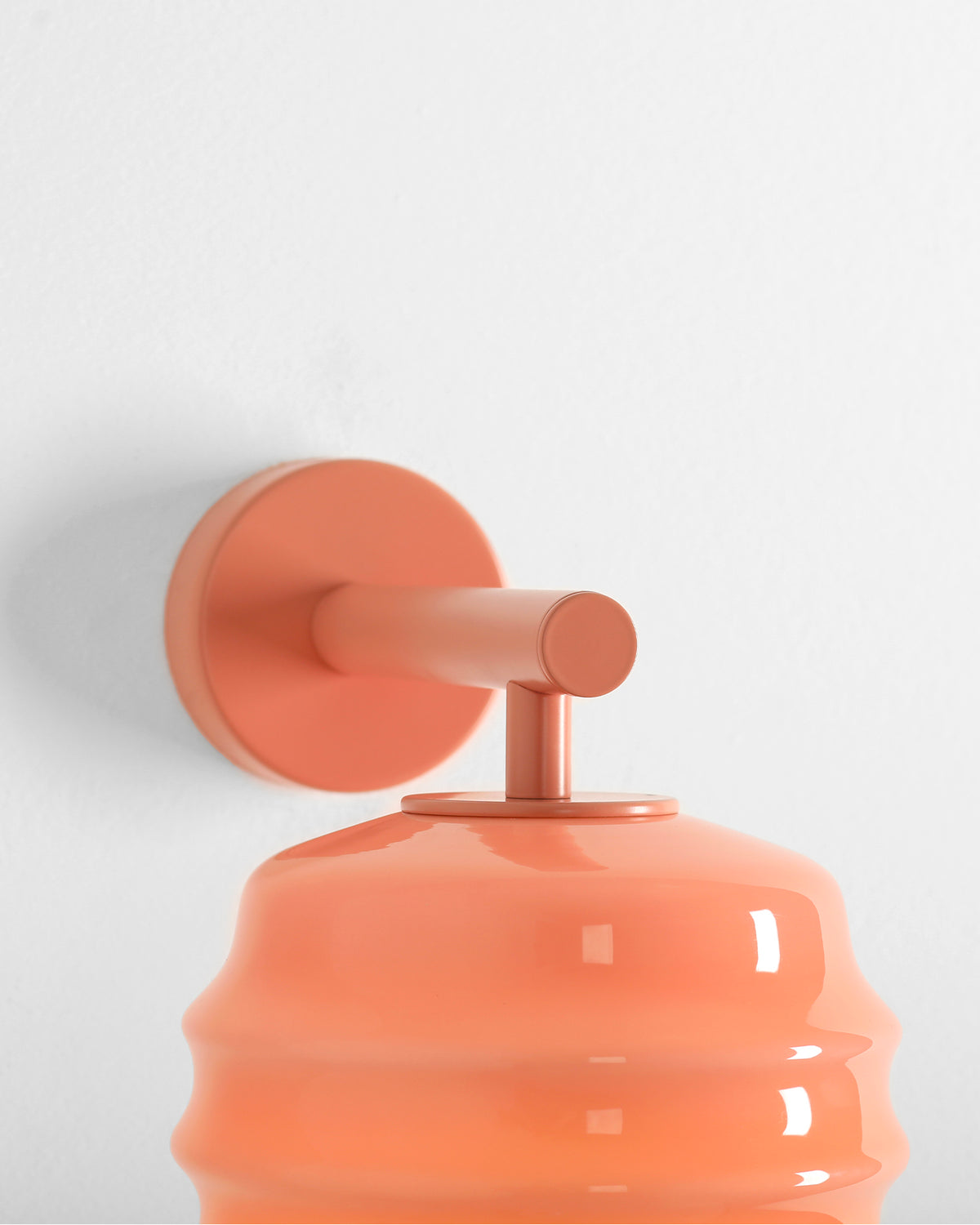 Lampada da parete in metallo e vetro Puff Glaze