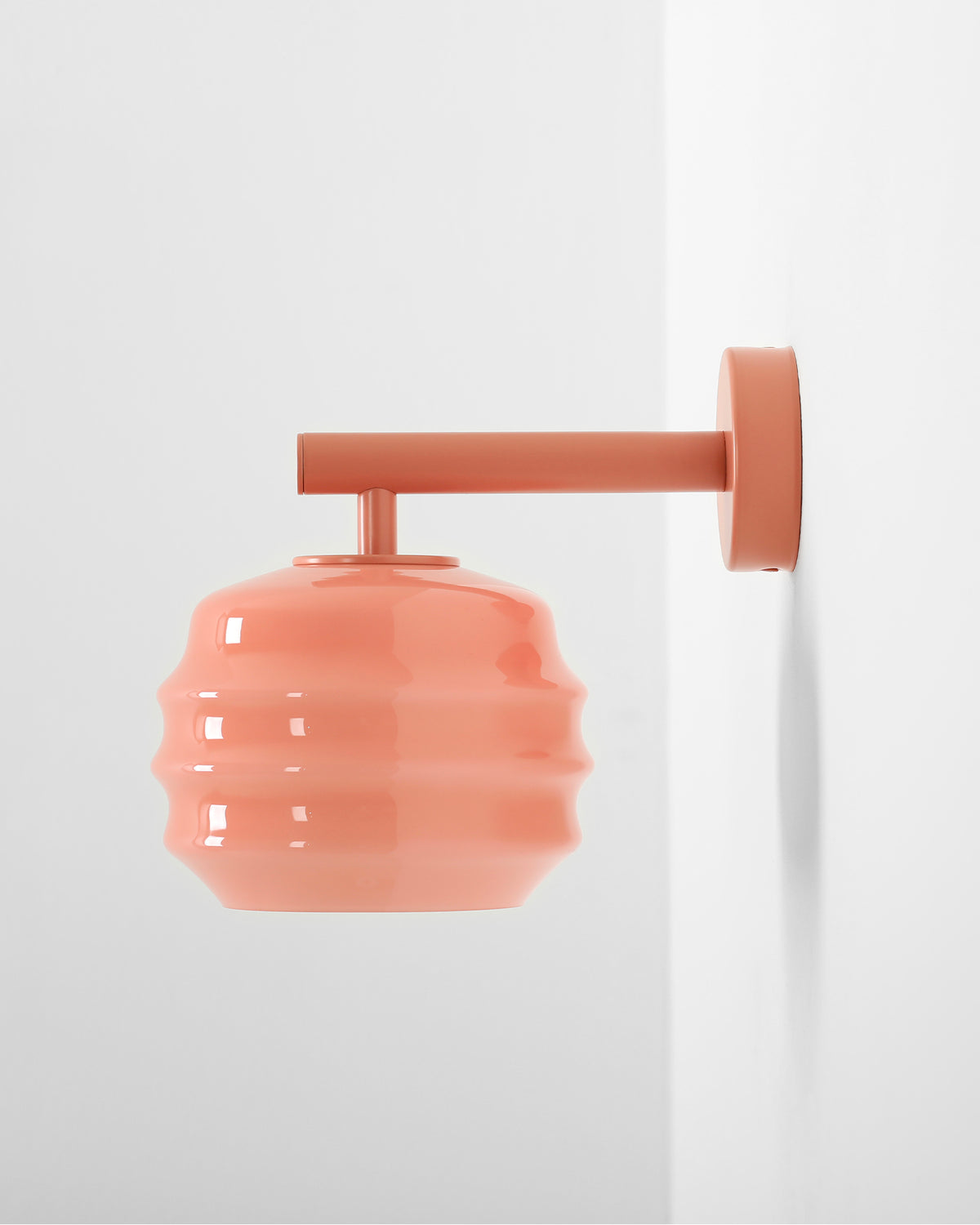 Lampada da parete in metallo e vetro Puff Glaze