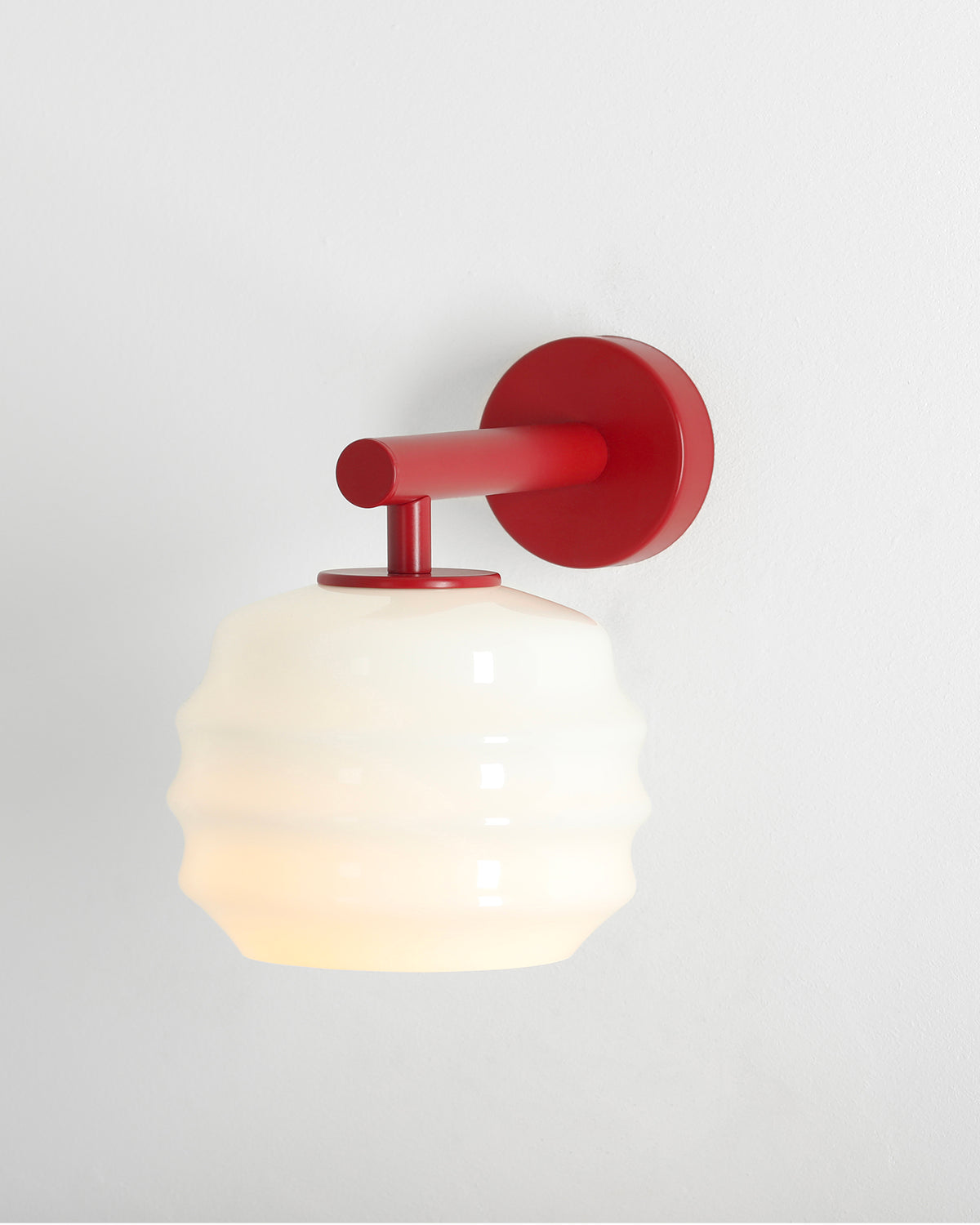 Lampada da parete in metallo e vetro Puff