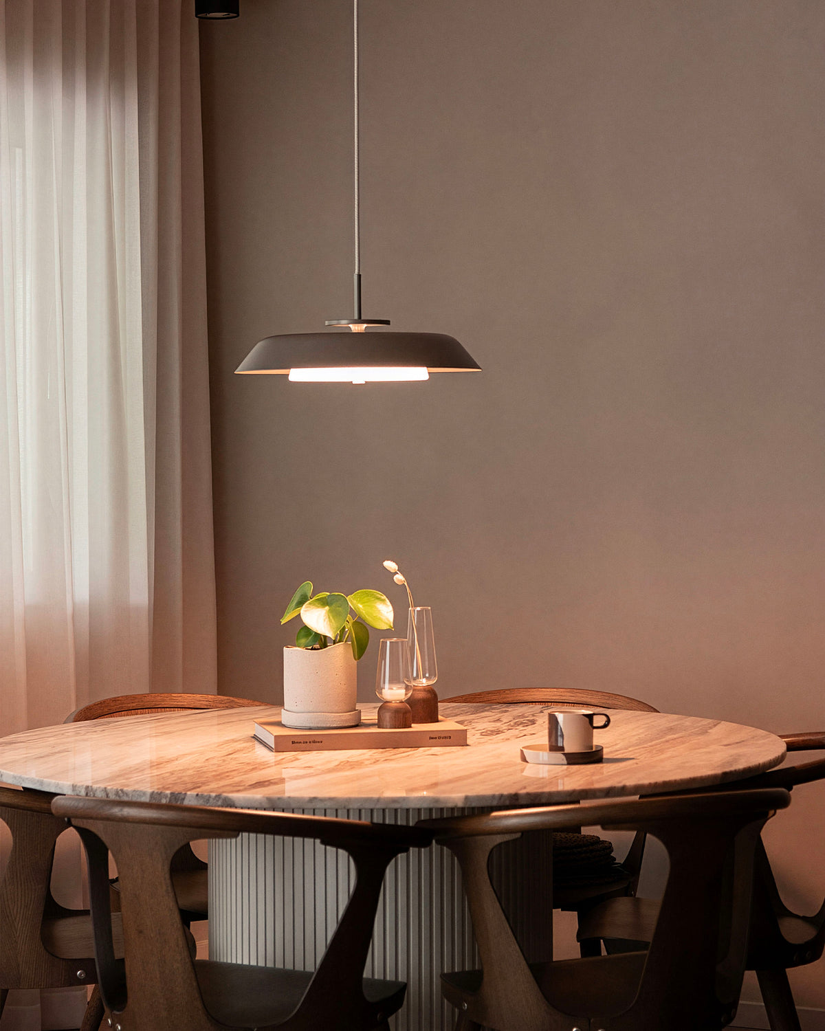 Lampada a sospensione LED in metallo e vetro Horisont