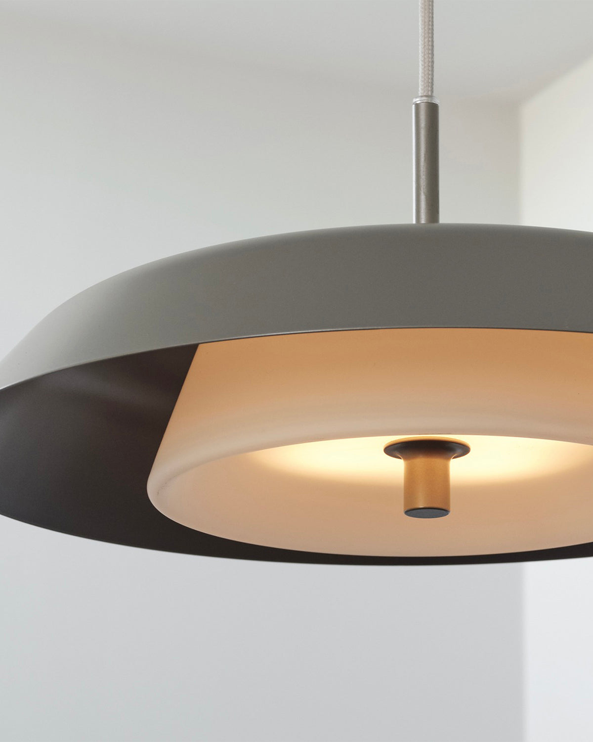 Lampada a sospensione LED in metallo e vetro Horisont
