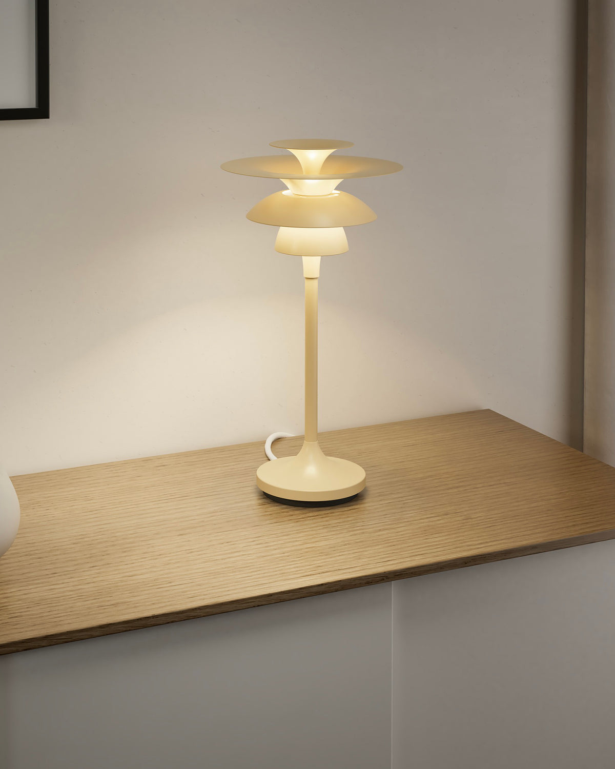 Lampada da tavolo in metallo Picasso