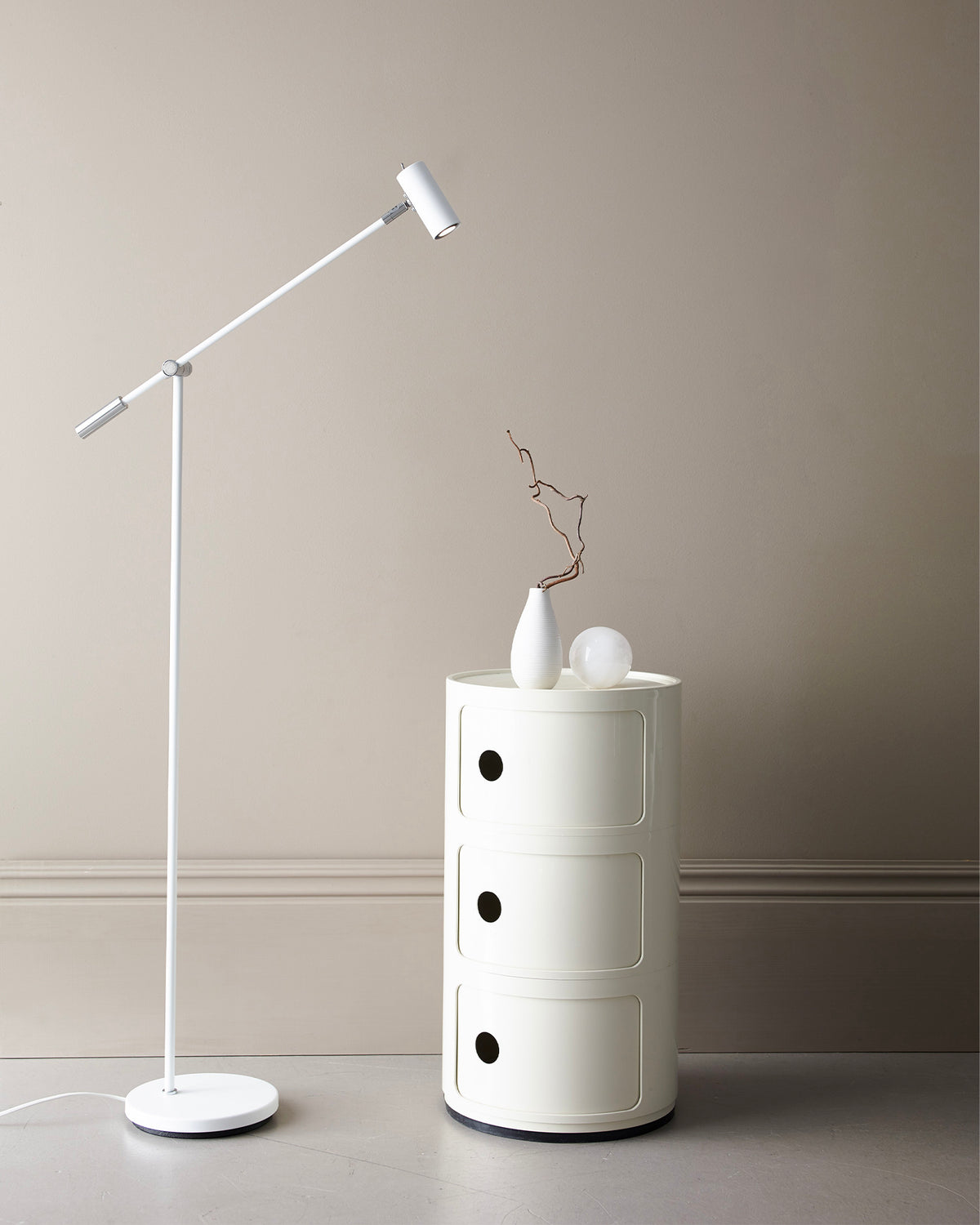 Lampada da terra in metallo dimmerabile Cato