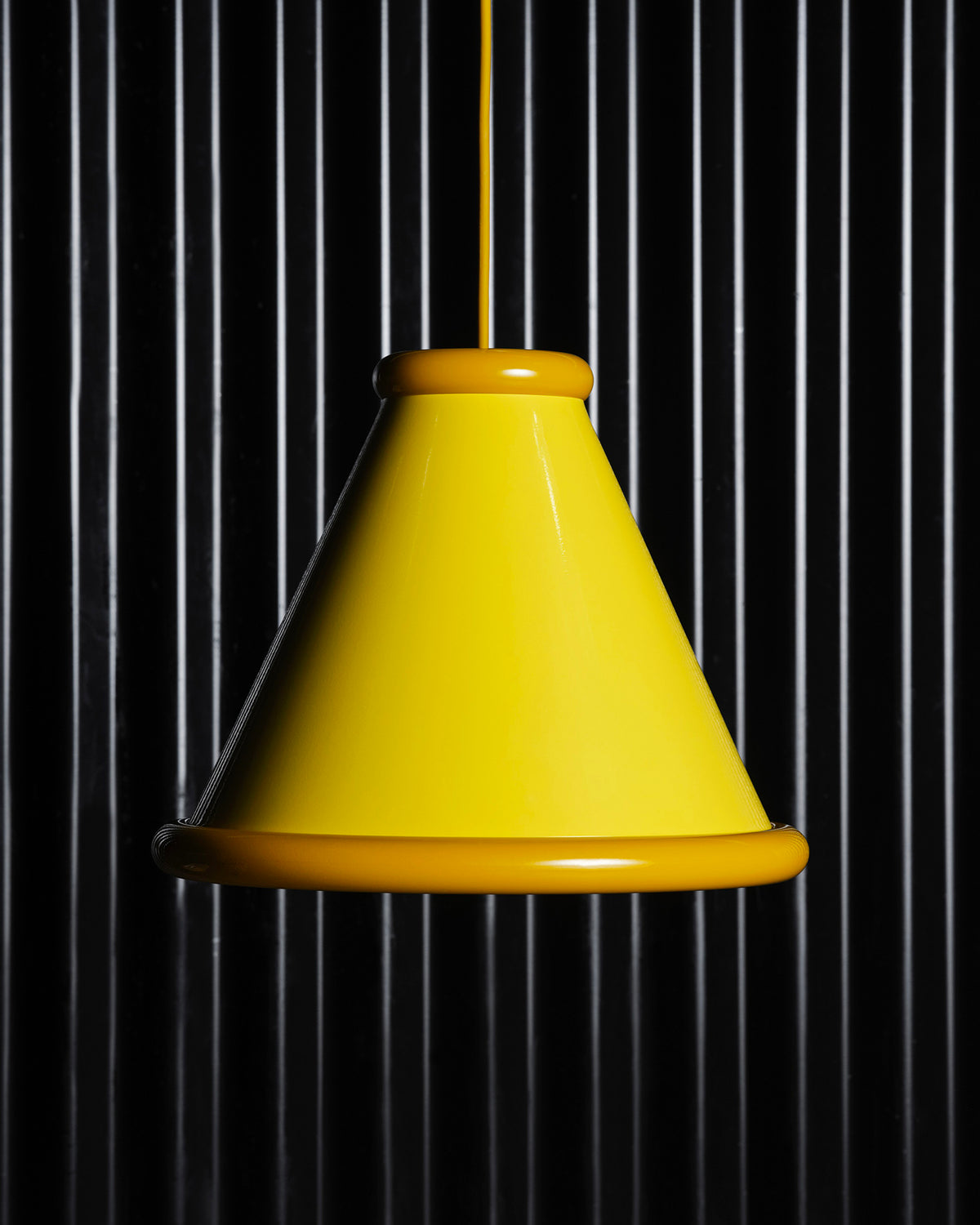 Lampada a sospensione in alluminio Belle