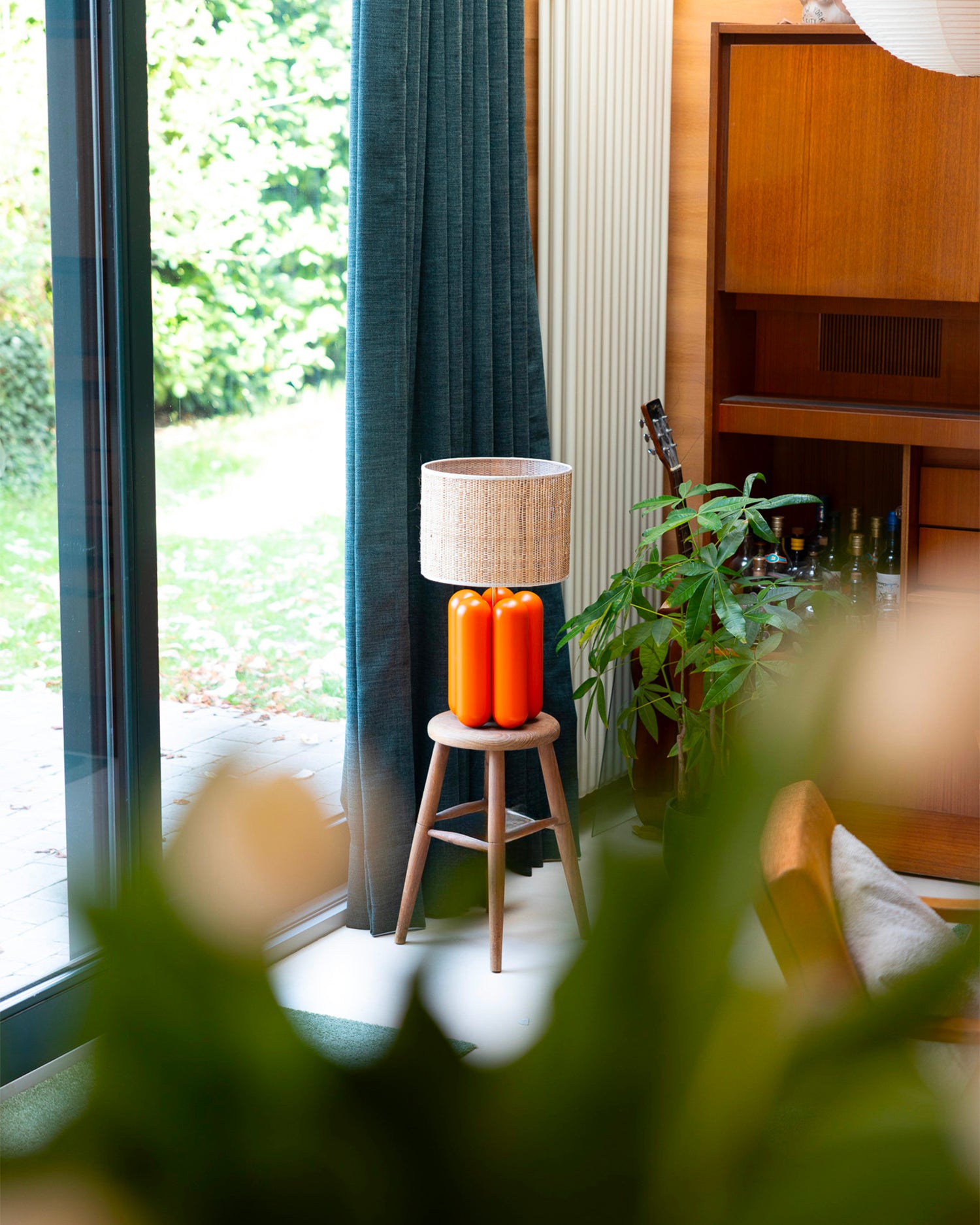 Lampada in legno con paralume Charlotte