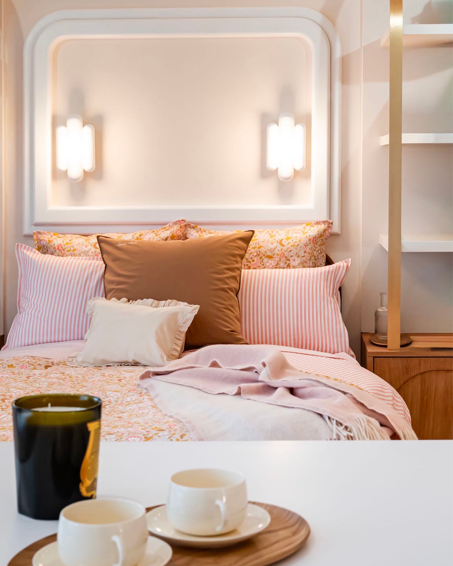 Lampada da parete in ceramica Madeleine