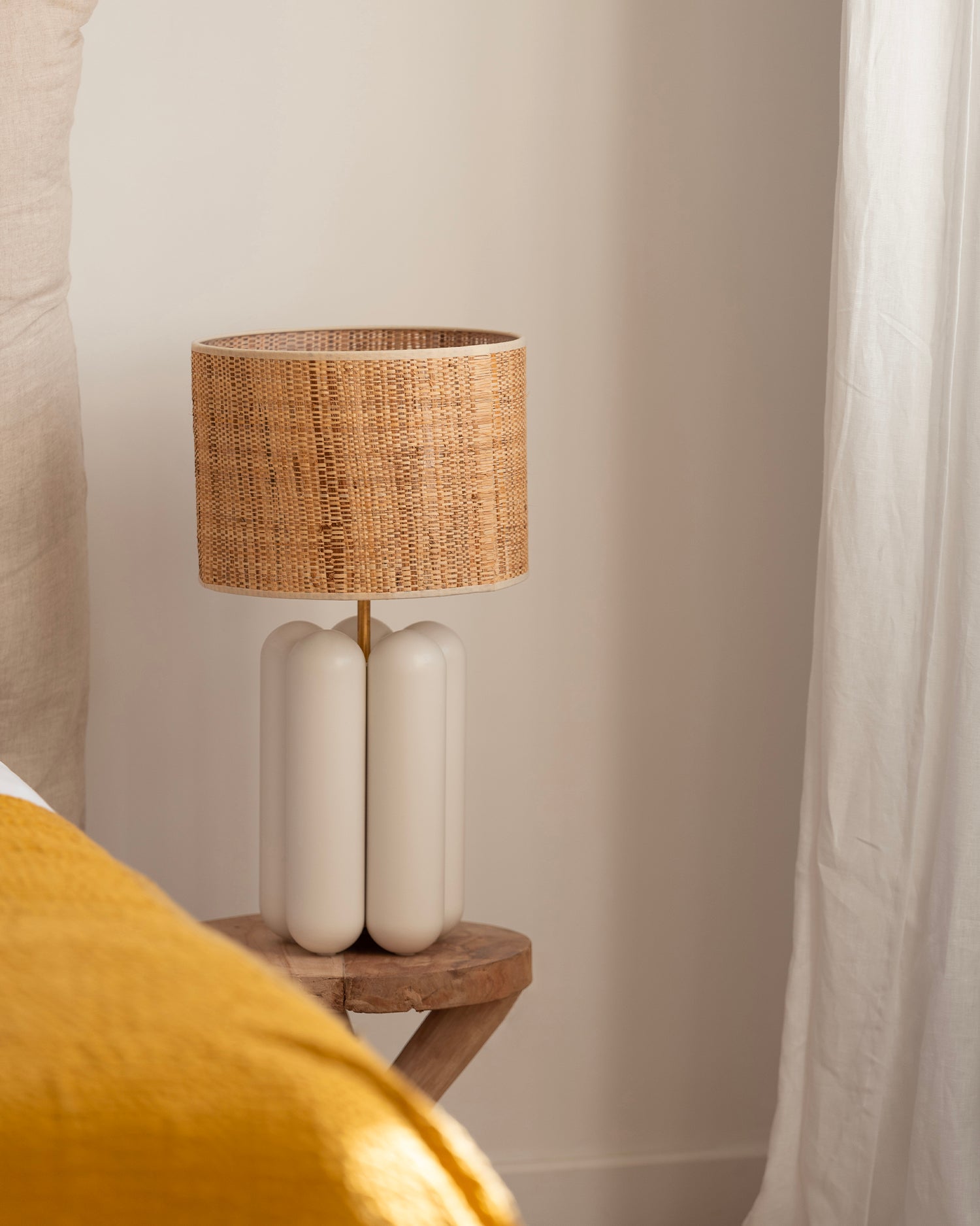 Lampada in legno con paralume Charlotte
