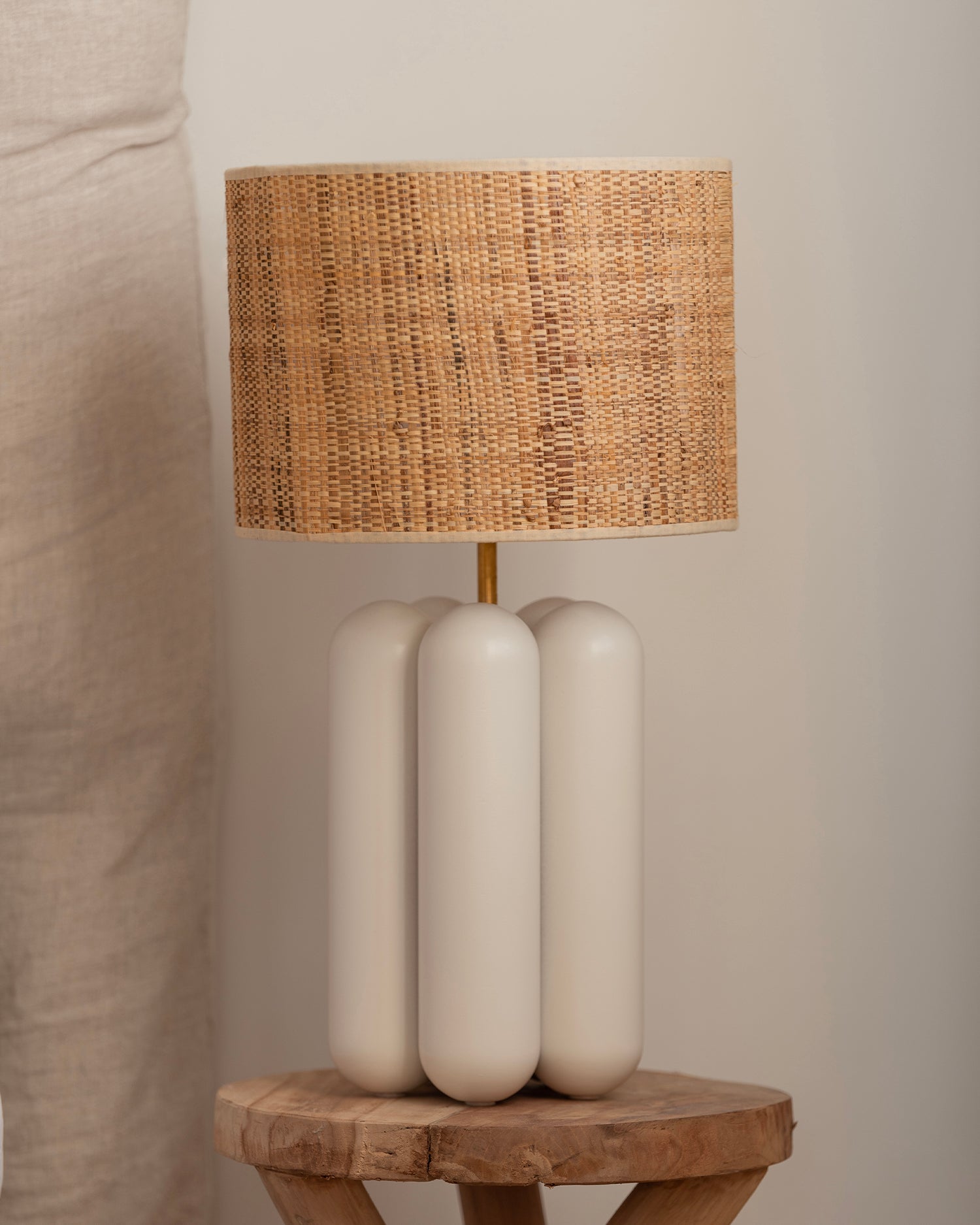 Lampada in legno con paralume Charlotte