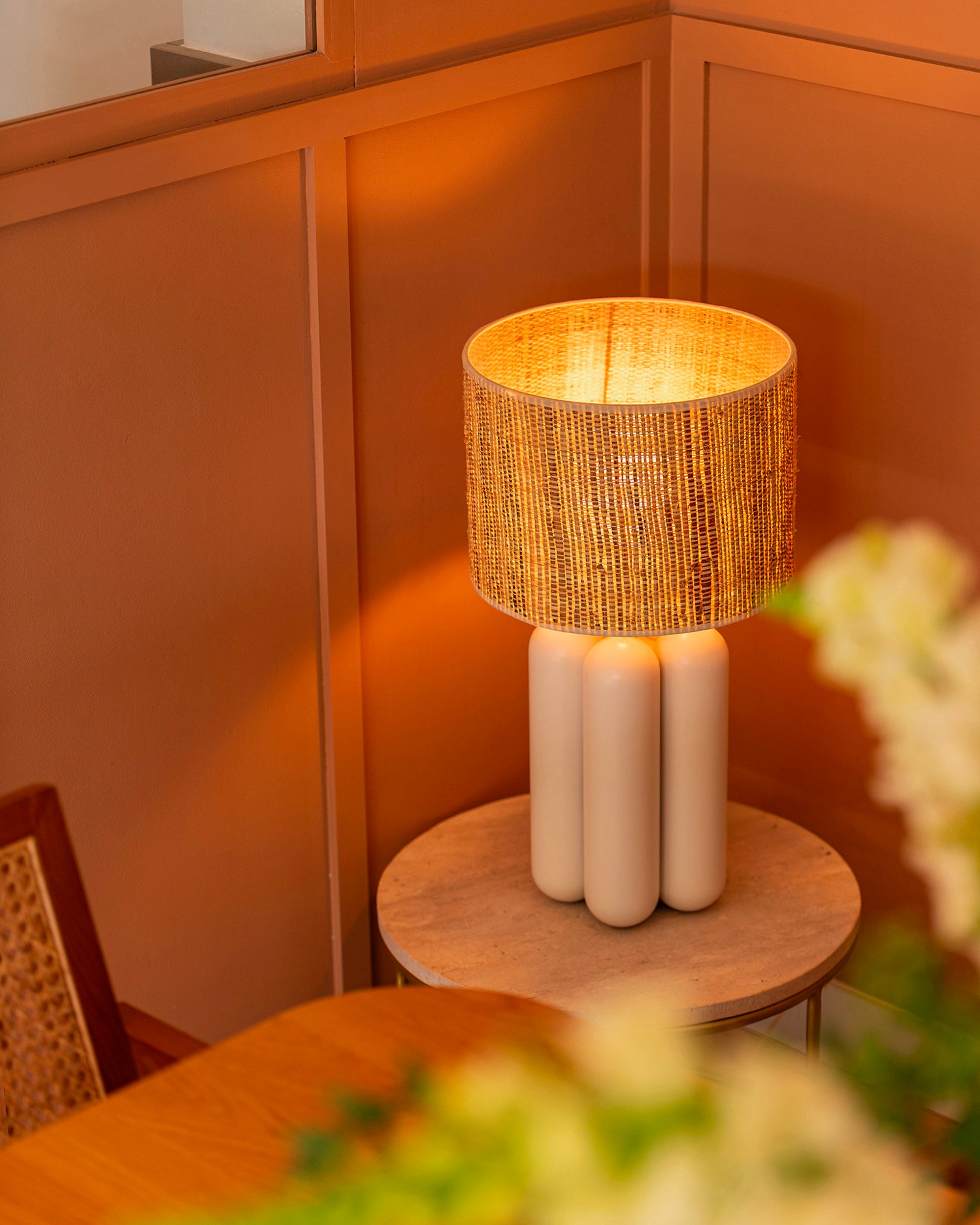 Lampada in legno con paralume Charlotte