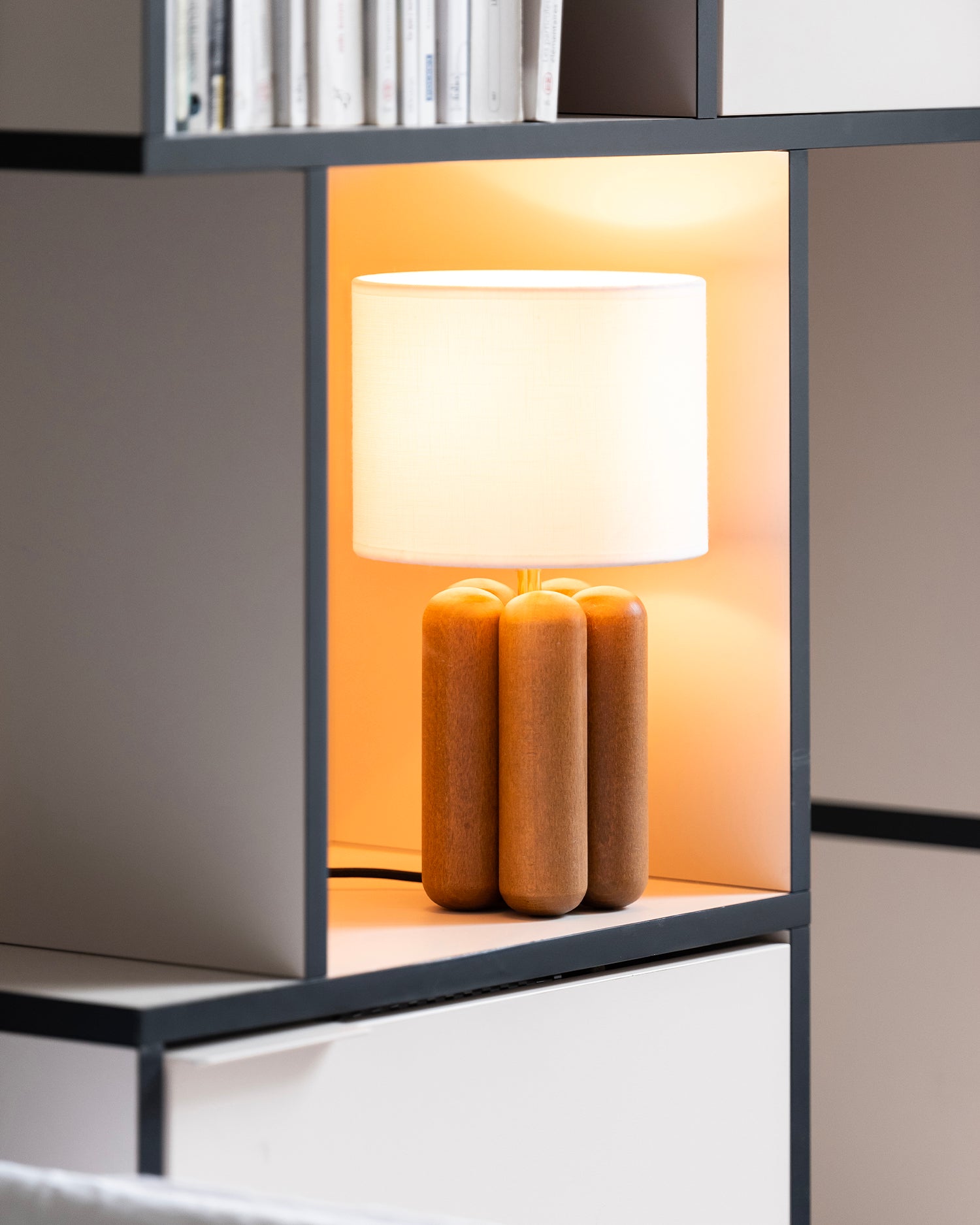 Lampada in legno con paralume La Petite Charlotte