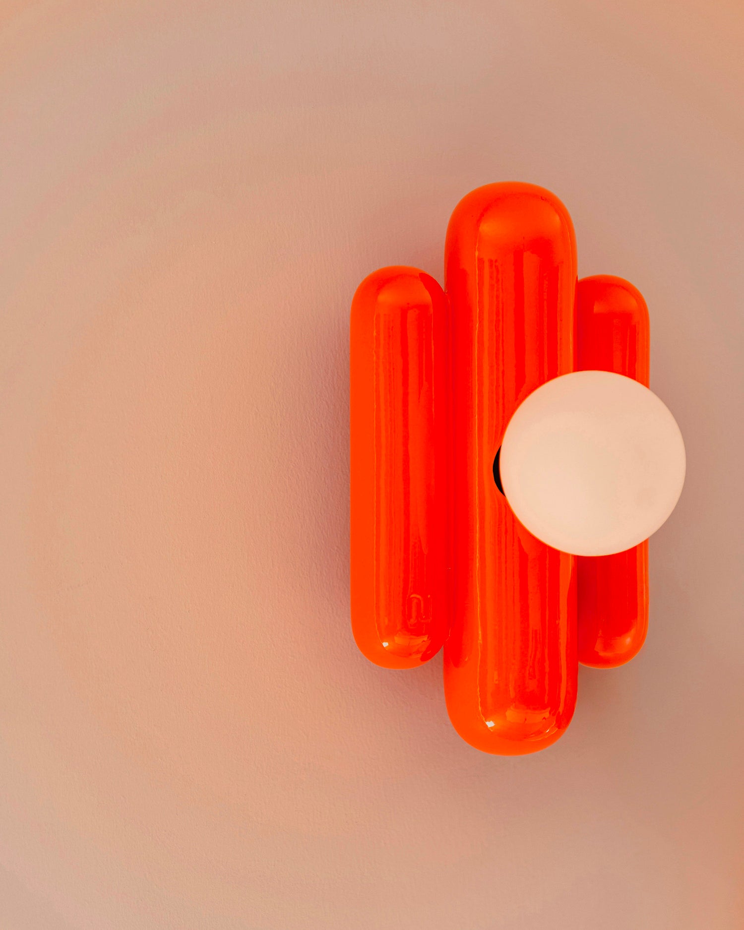 Lampada da parete in ceramica Madeleine