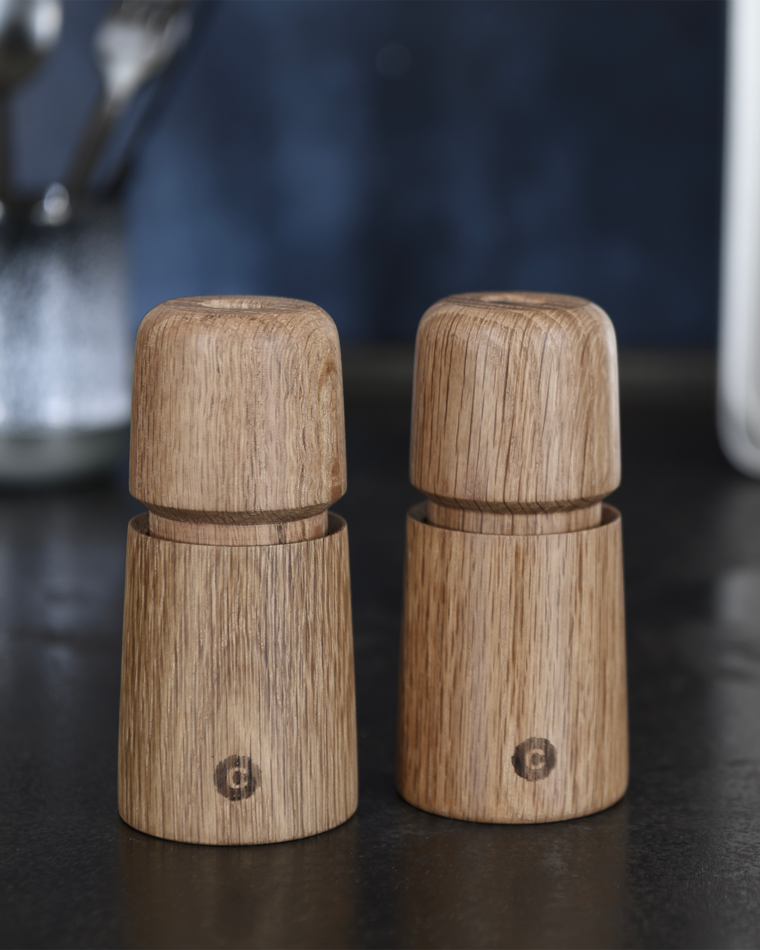 Set 2 macinaspezie in legno di quercia Stockholm