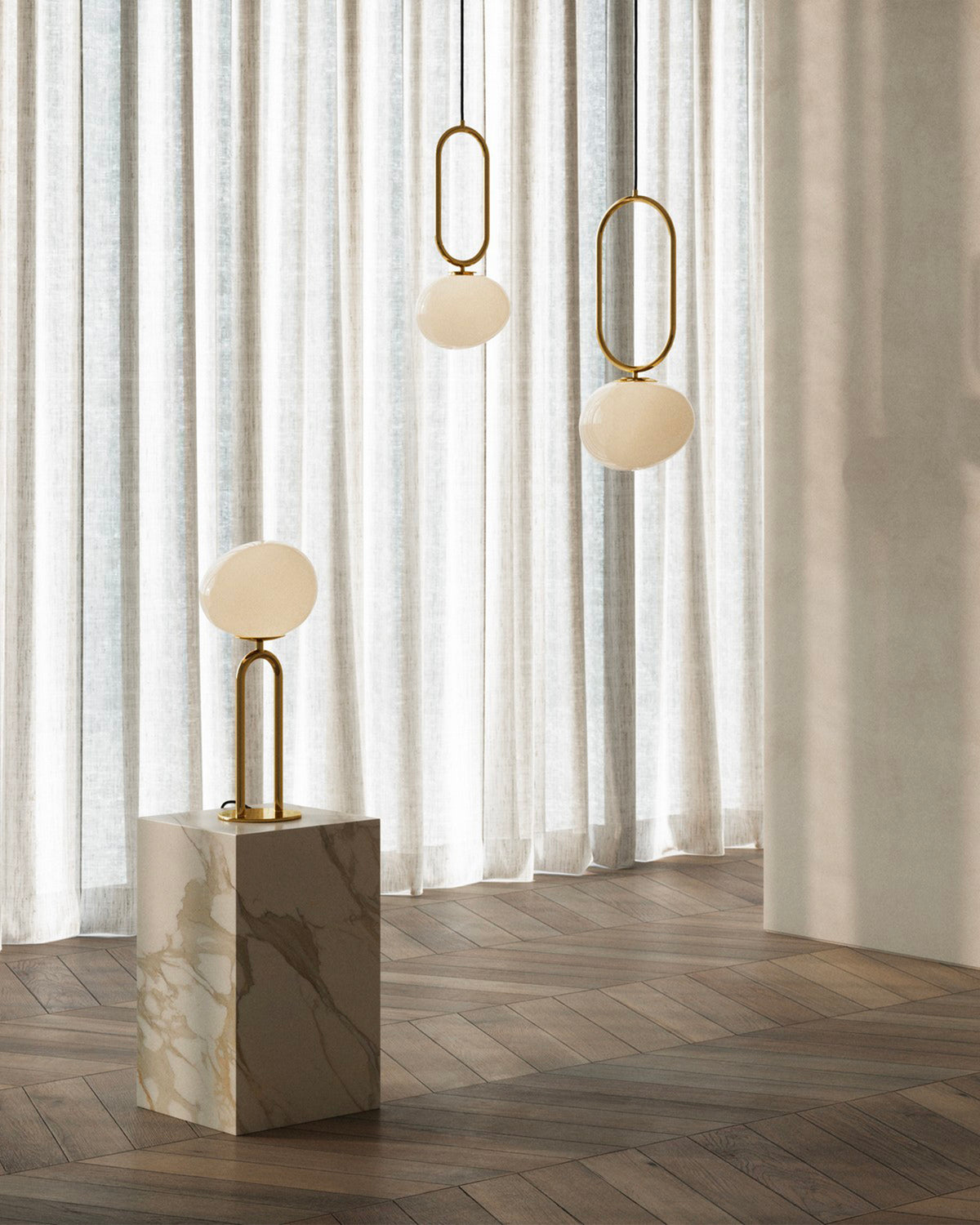 Lampada da tavolo in vetro e ottone Shapes