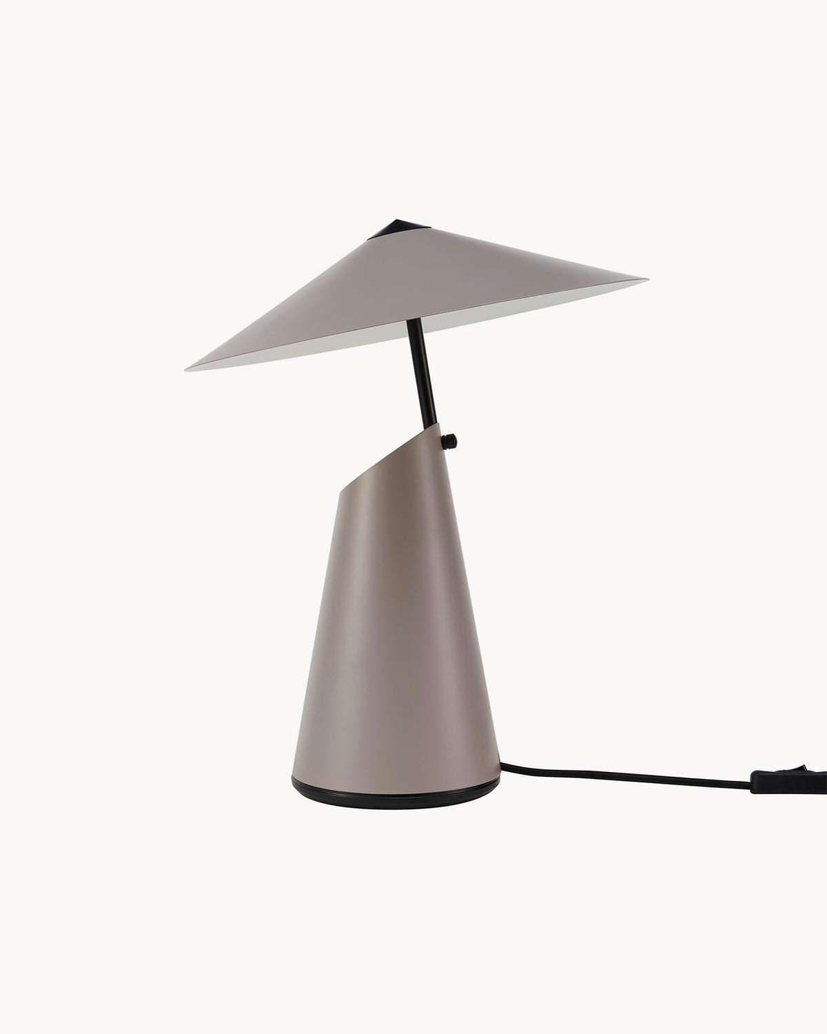 Lampada da tavolo in metallo Taido