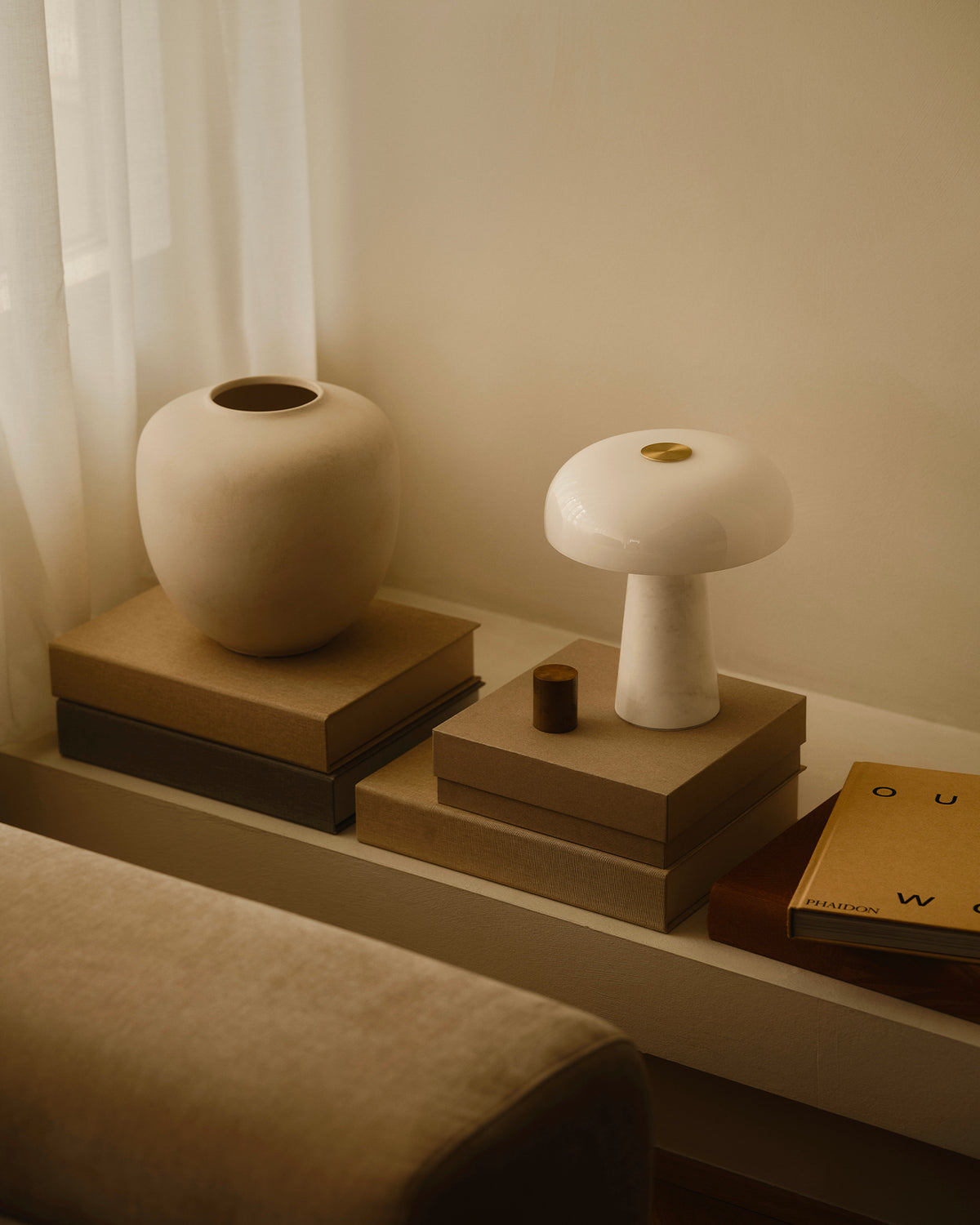 Lampada da tavolo in marmo e vetro Glossy Mini