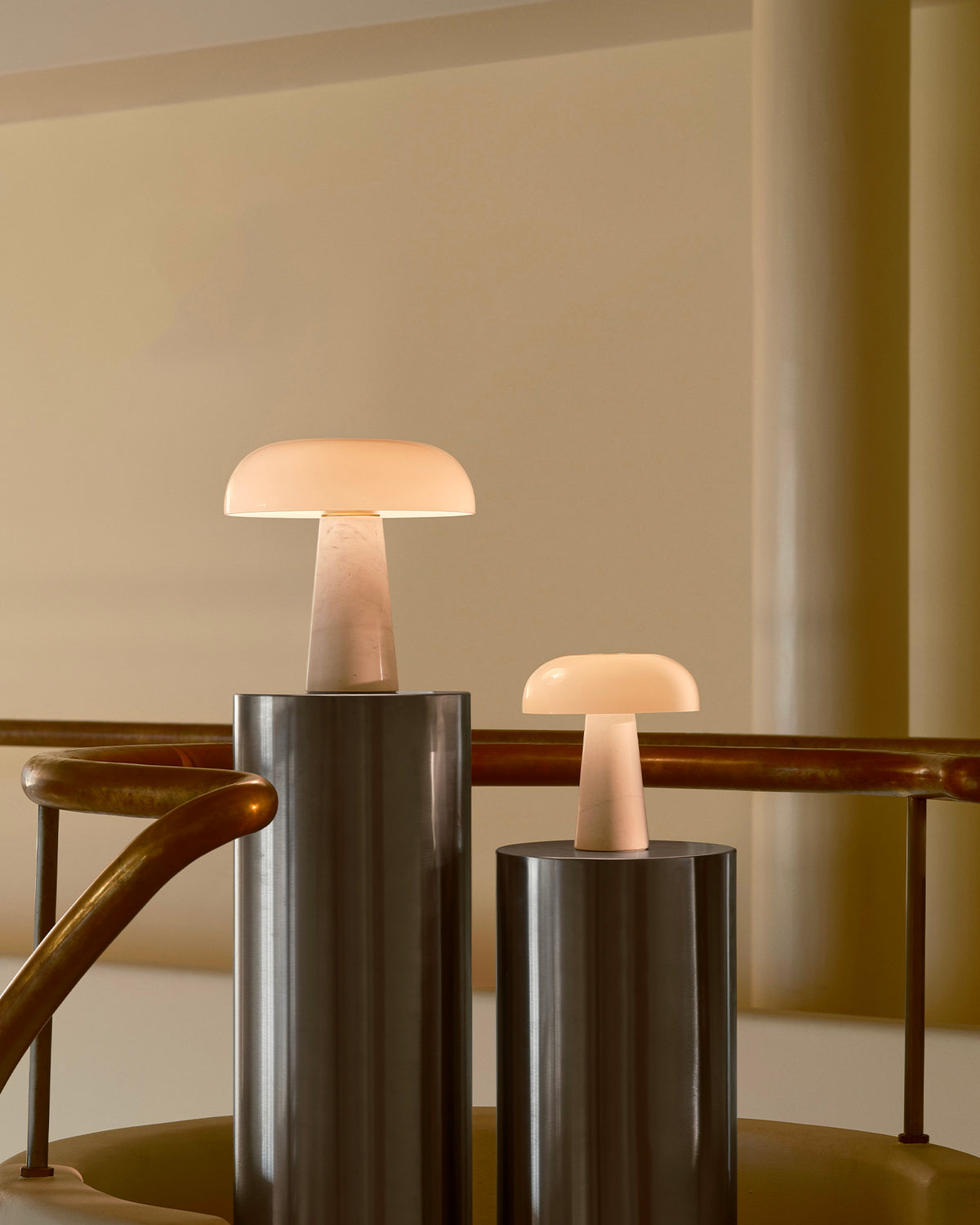 Lampada da tavolo in marmo e vetro Glossy