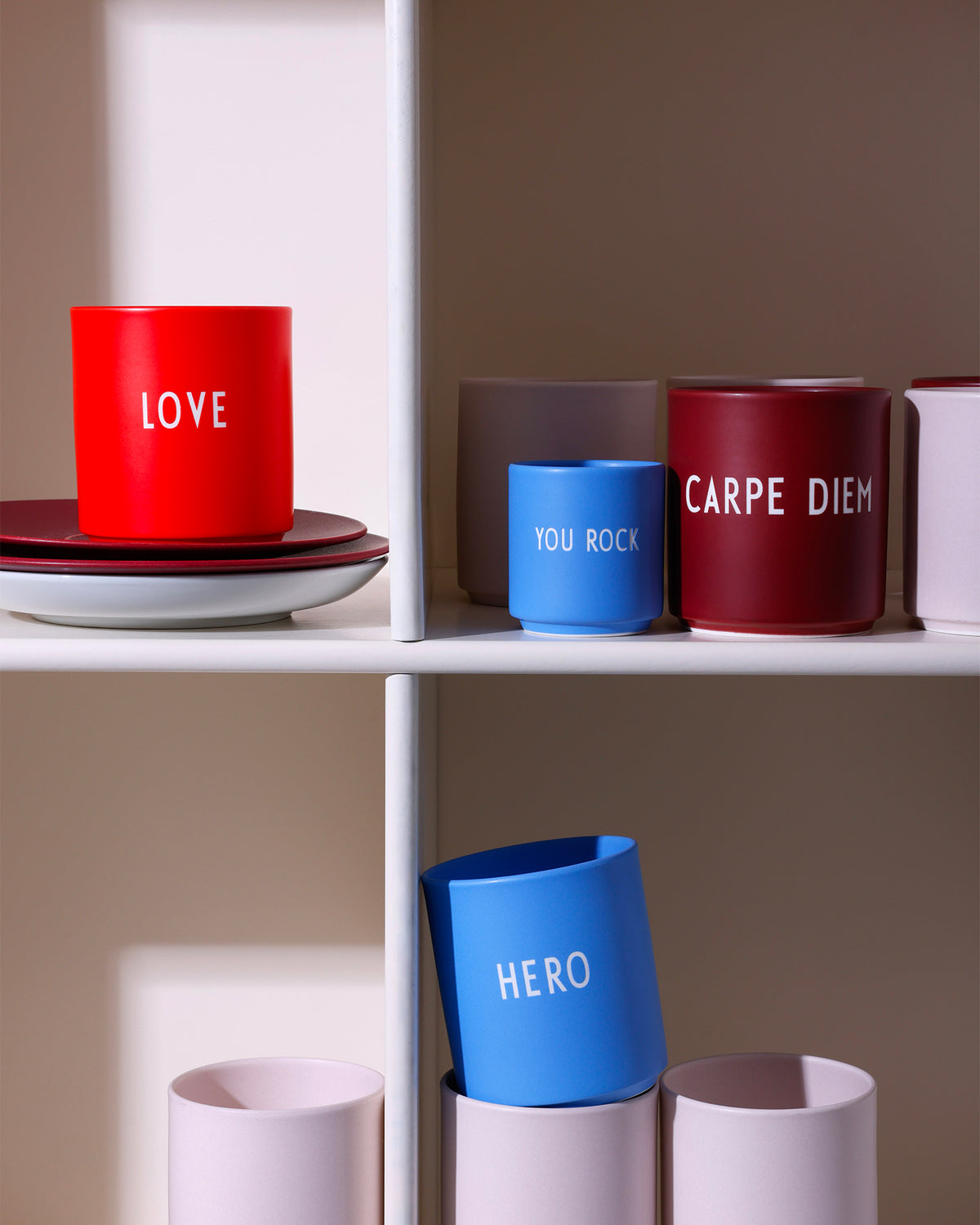 Tazza di design con scritta "Love" Favourite - Porcellana