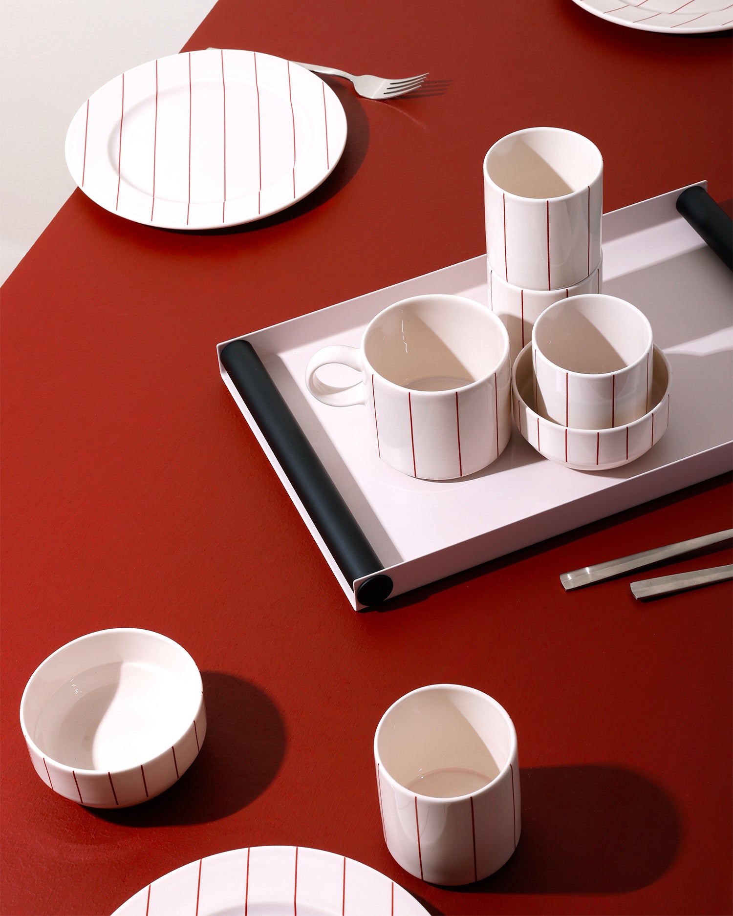 Vassoio decorativo in metallo Ray Large