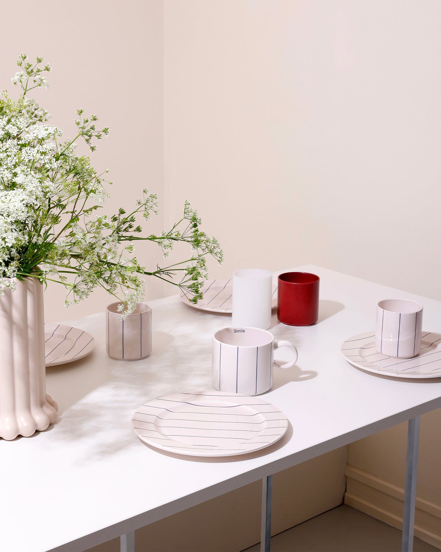 Piatto piano di design a righe Pyjamas