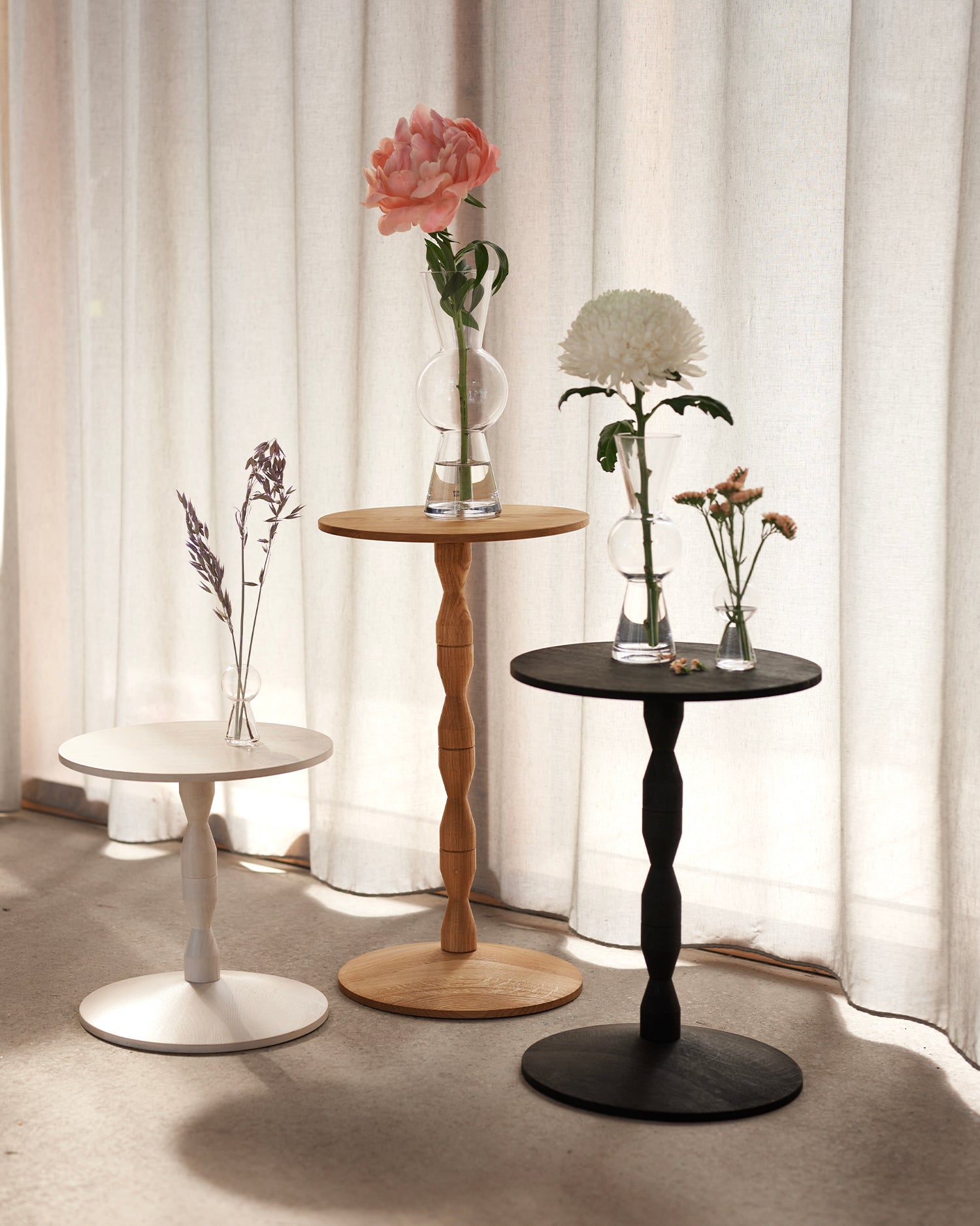 Tavolino in legno di rovere Pedestal, naturale