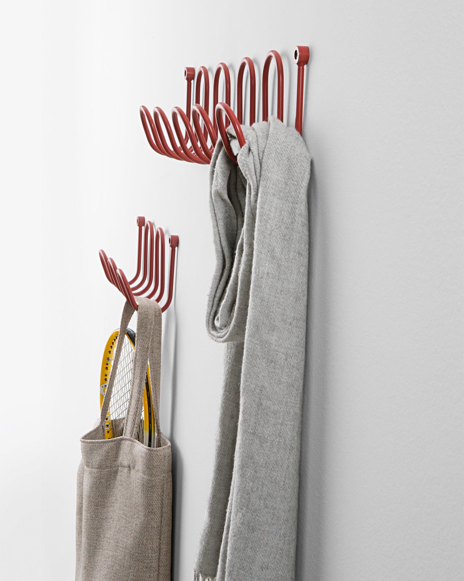 Appendiabiti da parete in metallo Molly