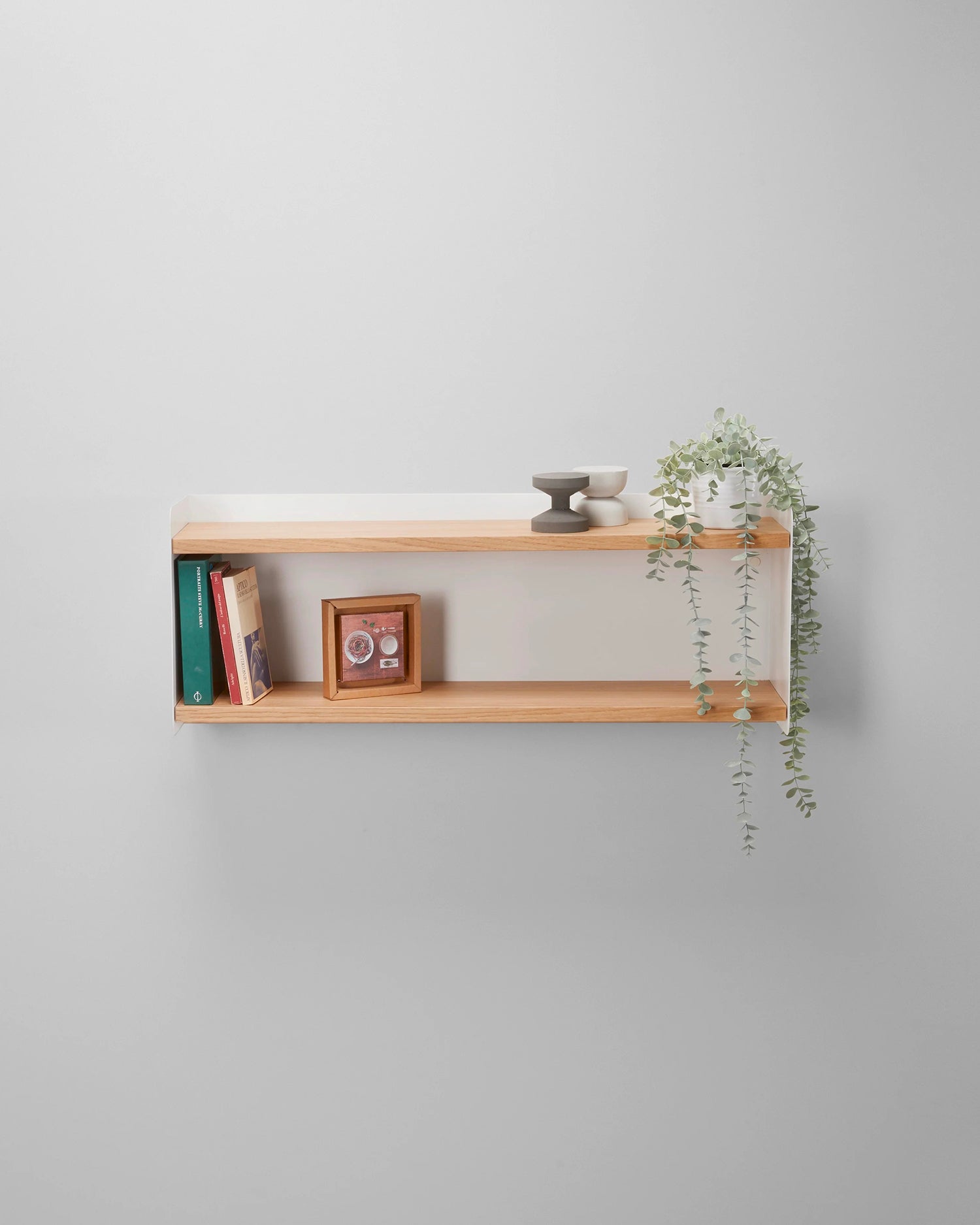 Scaffale da parete in metallo e rovere Giuly