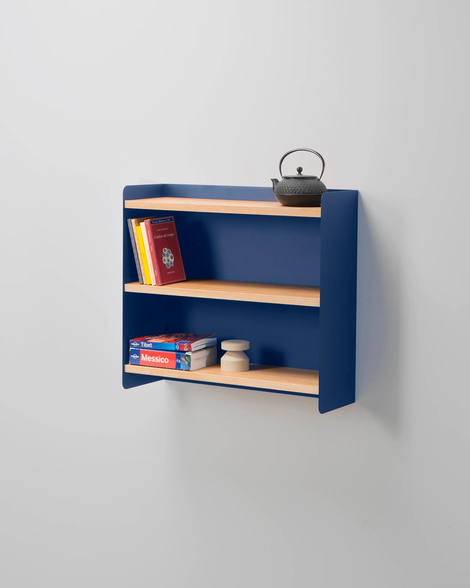 Scaffale da parete in metallo e rovere Giuly